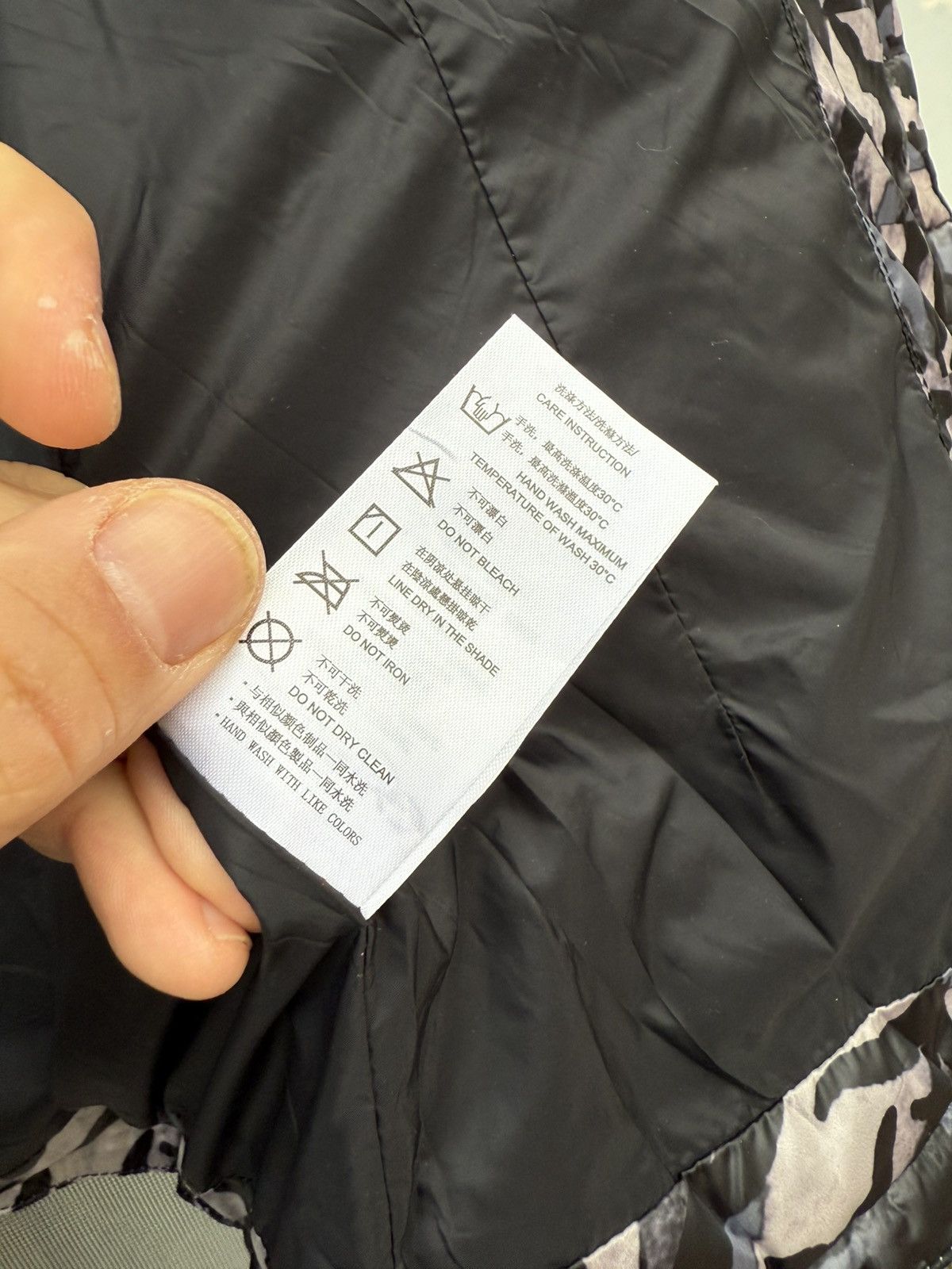Ed Hardy Ed Hardy Quilted Down Jacket Chain Details Tiger XS(Fits S) Size XS / US 0-2 / IT 36-38 - 9 Thumbnail