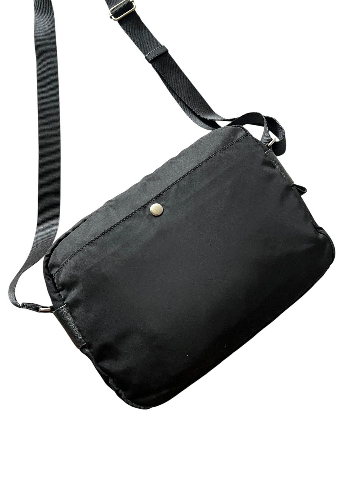 Yohji Yamamoto Yohji Yamamoto Nylon + Leather Sling Bag Size ONE SIZE - 7 Thumbnail