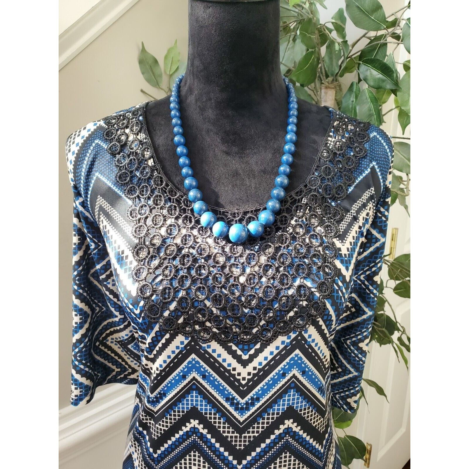 Other Lavish Chevron Polyester Round Neck 3/4 Sleeve Top Blouse Size 3XL / US 20-22 - 2 Thumbnail
