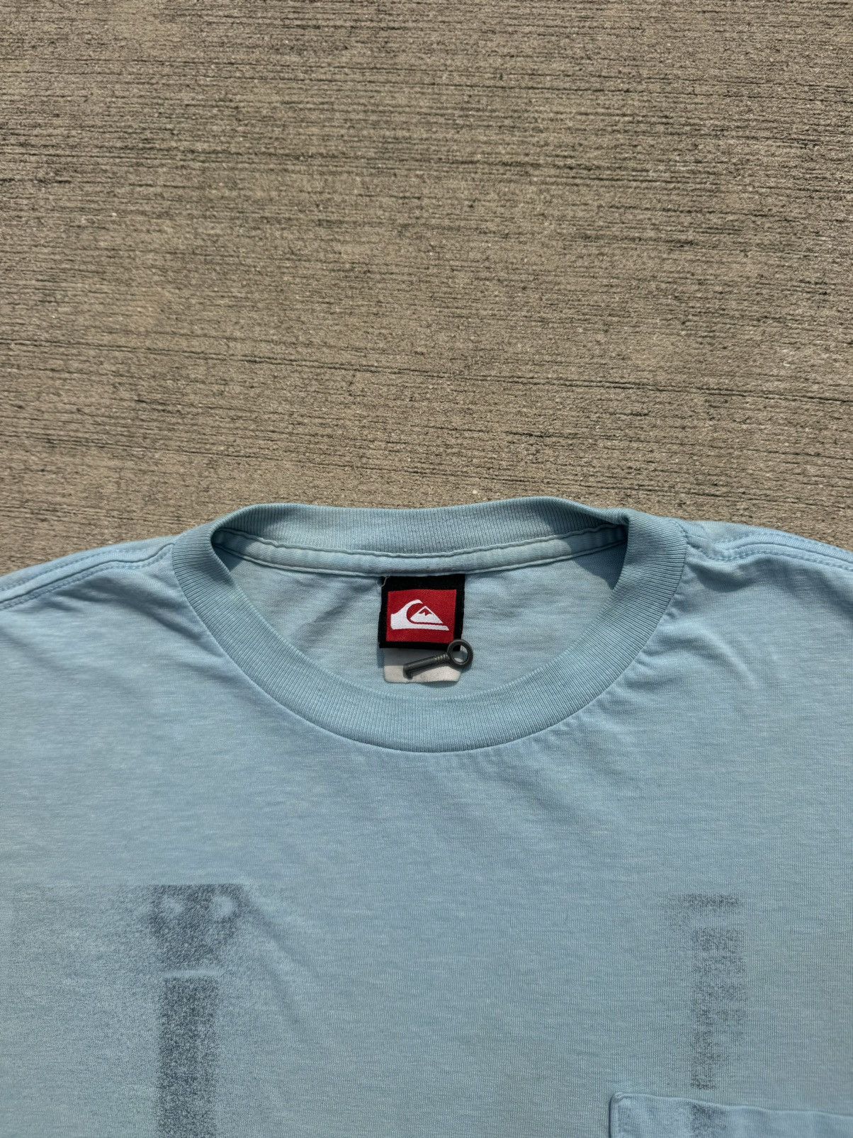 Quiksilver × Vintage 00s vintage Quiksilver pocket tee Guitar and landscape y2k Size US M / EU 48-50 / 2 - 2 Thumbnail