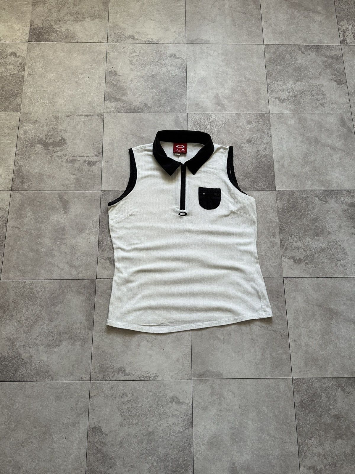 Oakley Vintage 90s Oakley Software Center Logo White Tank Top S/M Size S / US 4 / IT 40 - 1 Thumbnail