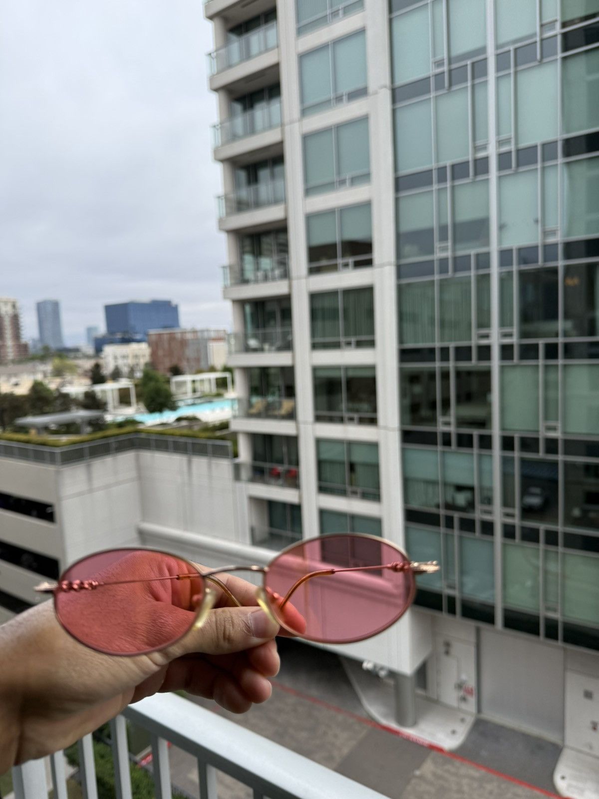 Vintage Frames Company VF CHAIN GANG (RED GRADIENT FLASH GOLD FLAT LENS) Size ONE SIZE - 2 Thumbnail