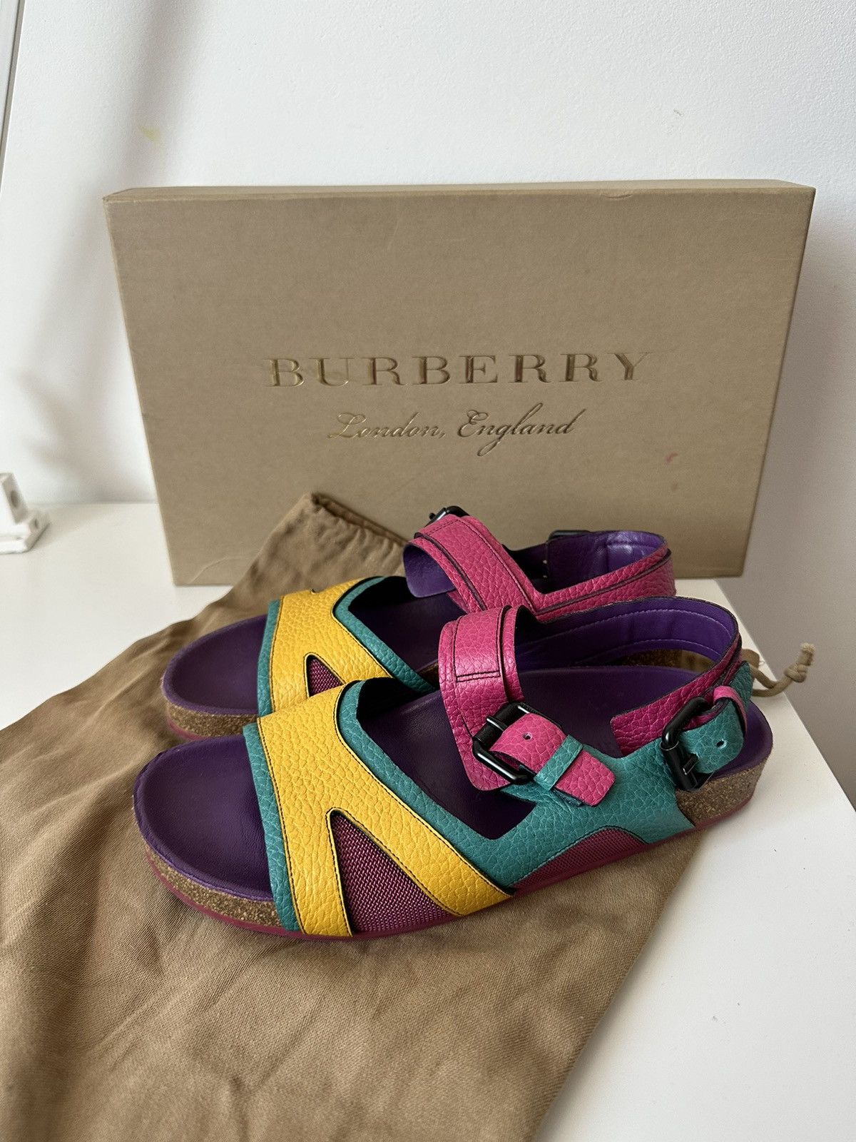 Burberry Burberry multicolour leather sandals Size US 7 / IT 37 - 1 Thumbnail