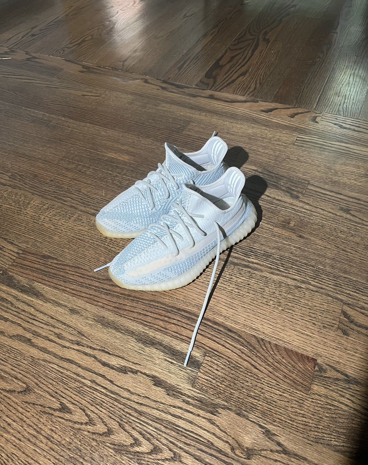 Adidas × Yeezy Adidas Yeezy boost 350 V2 cloud white Non-reflective Size US 9 / EU 42 - 8 Thumbnail