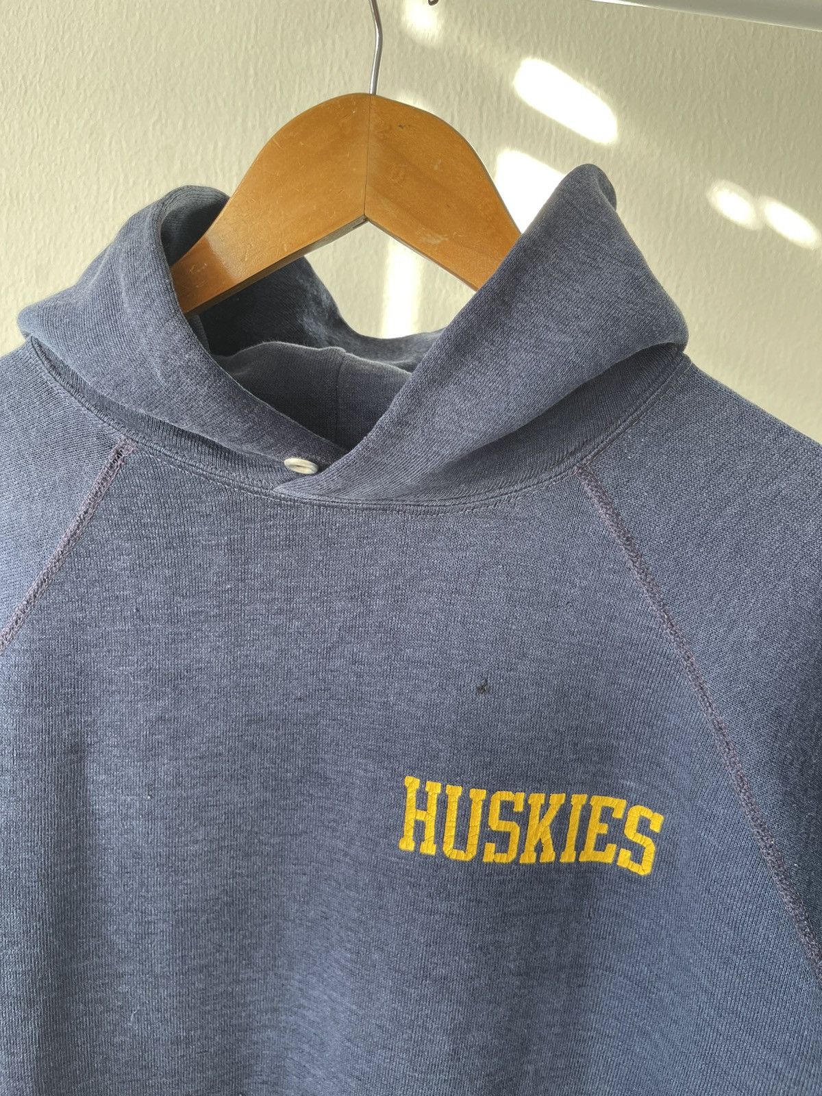Champion × Vintage Vintage Huskies Washington Distressed Hoodie Size US M / EU 48-50 / 2 - 8 Thumbnail