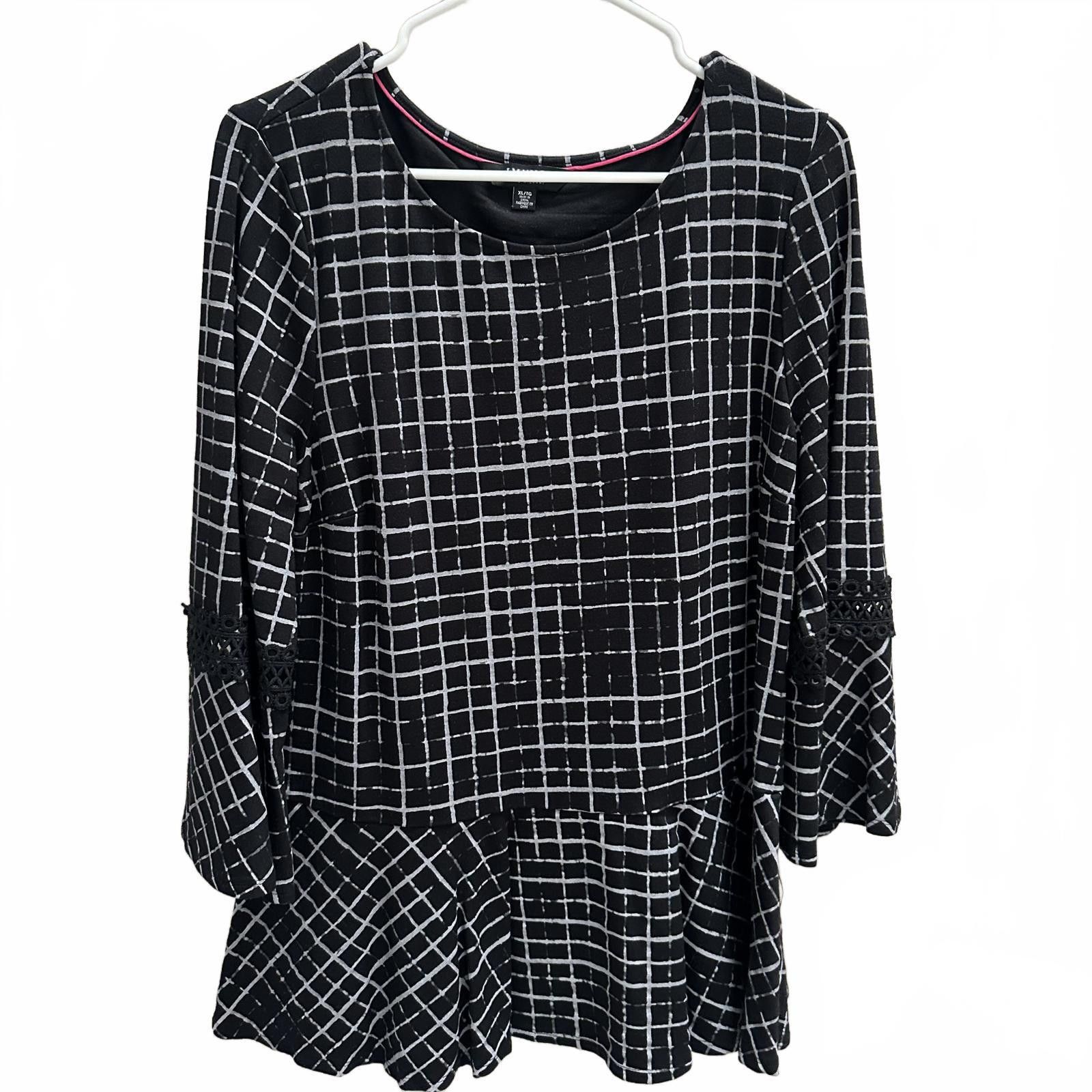 Designer IMNYC by Isaac Mizrahi Women's Checkered Top wBell Sleeves Size XL / US 12-14 / IT 48-50 - 1 Thumbnail