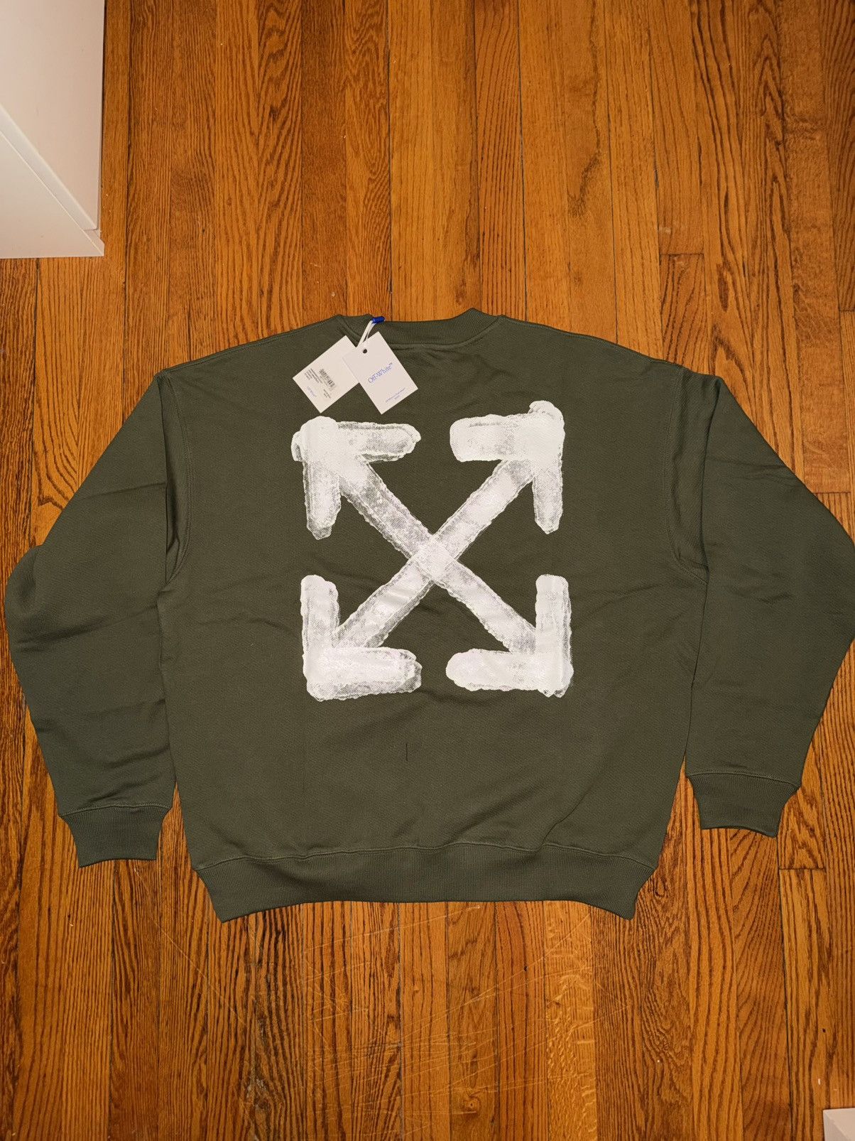 Off-White Off-White Spray Arrow Skate Crewneck Winter Moss Size L Size US L / EU 52-54 / 3 - 2 Thumbnail