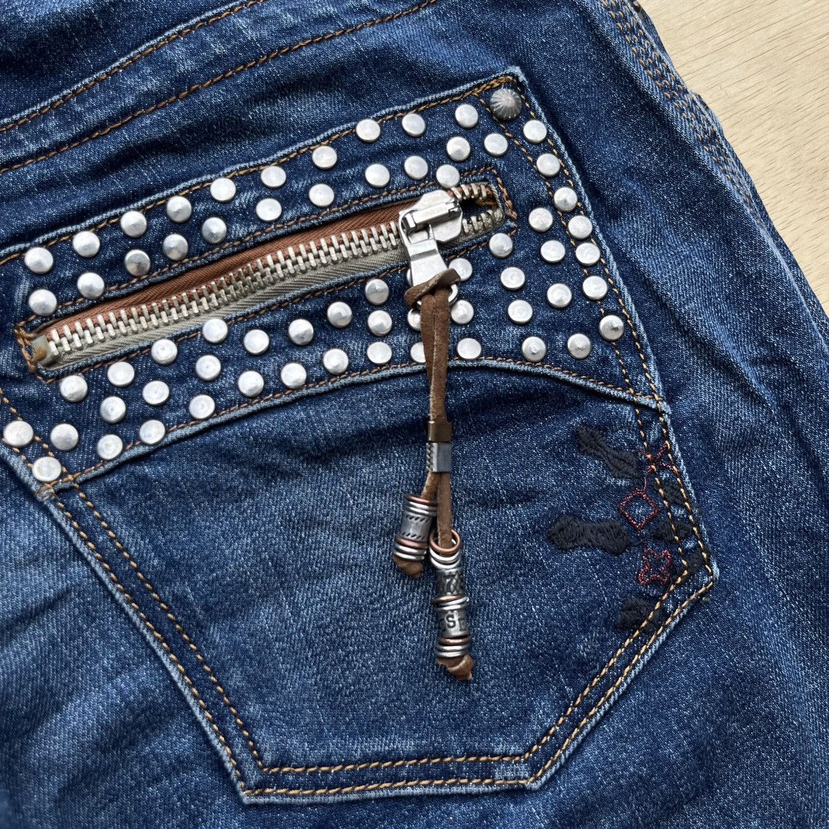 Diesel DIESEL INDUSTRY DISTRESSED DENIM REG FIT Size US 34 / EU 50 - 3 Thumbnail