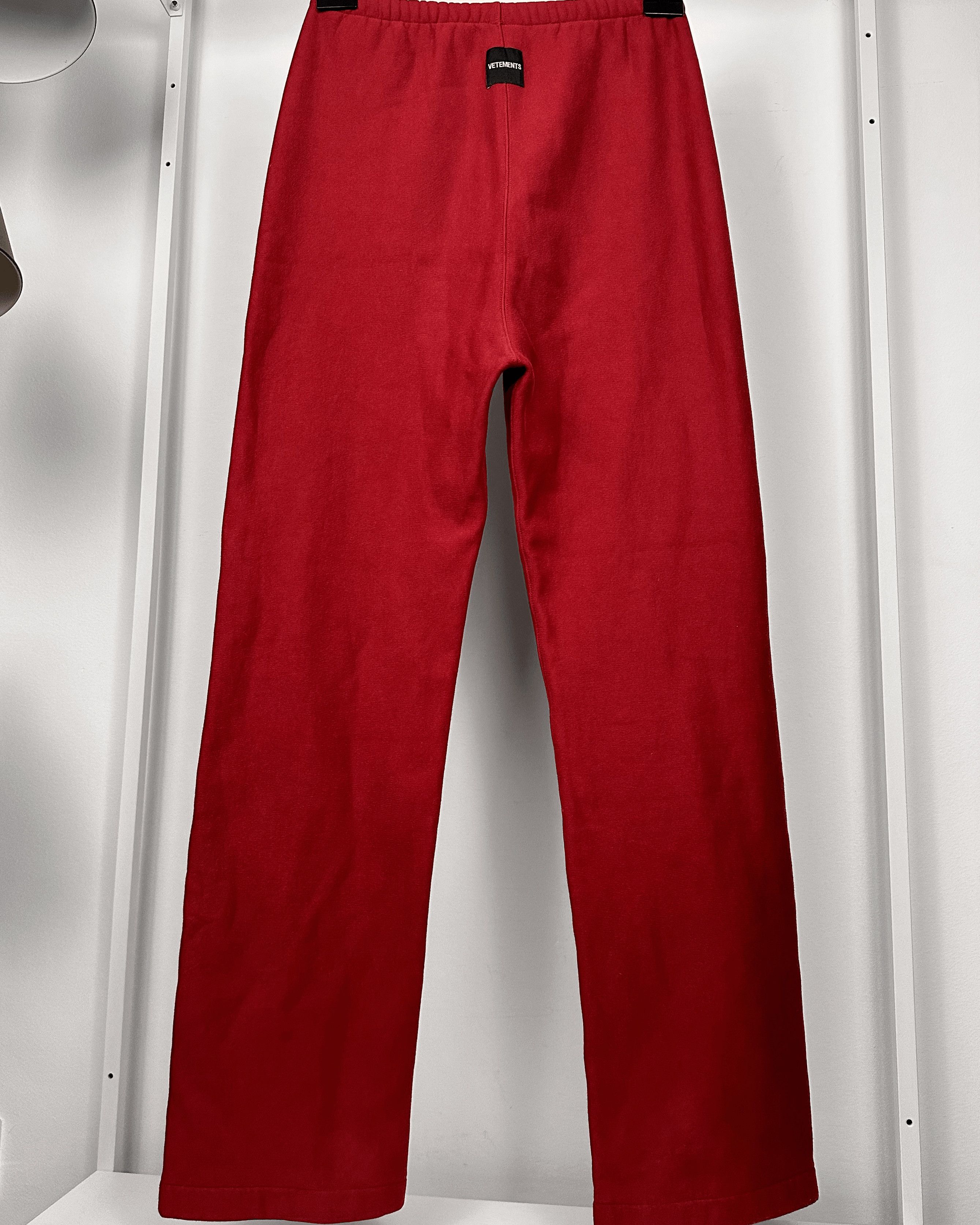 Vetements Vetements Burgundy Spellout Logo Sweatpants Size US 30 / EU 46 - 6 Thumbnail