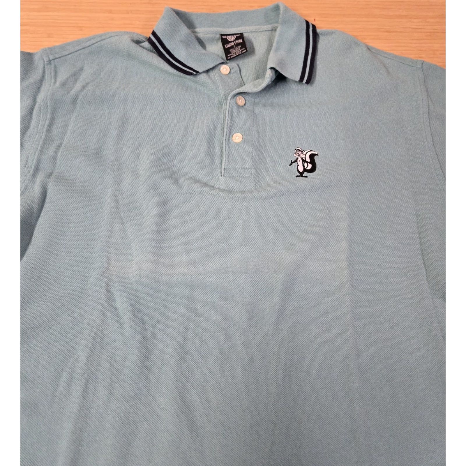 Vintage VINTAGE Warner Bros Pepe Le Pew Polo Shirt Mens Small Polo Short Sleeve Collarless Embroidered Cartoon Skunk Size US S / EU 44-46 / 1 - 2 Thumbnail