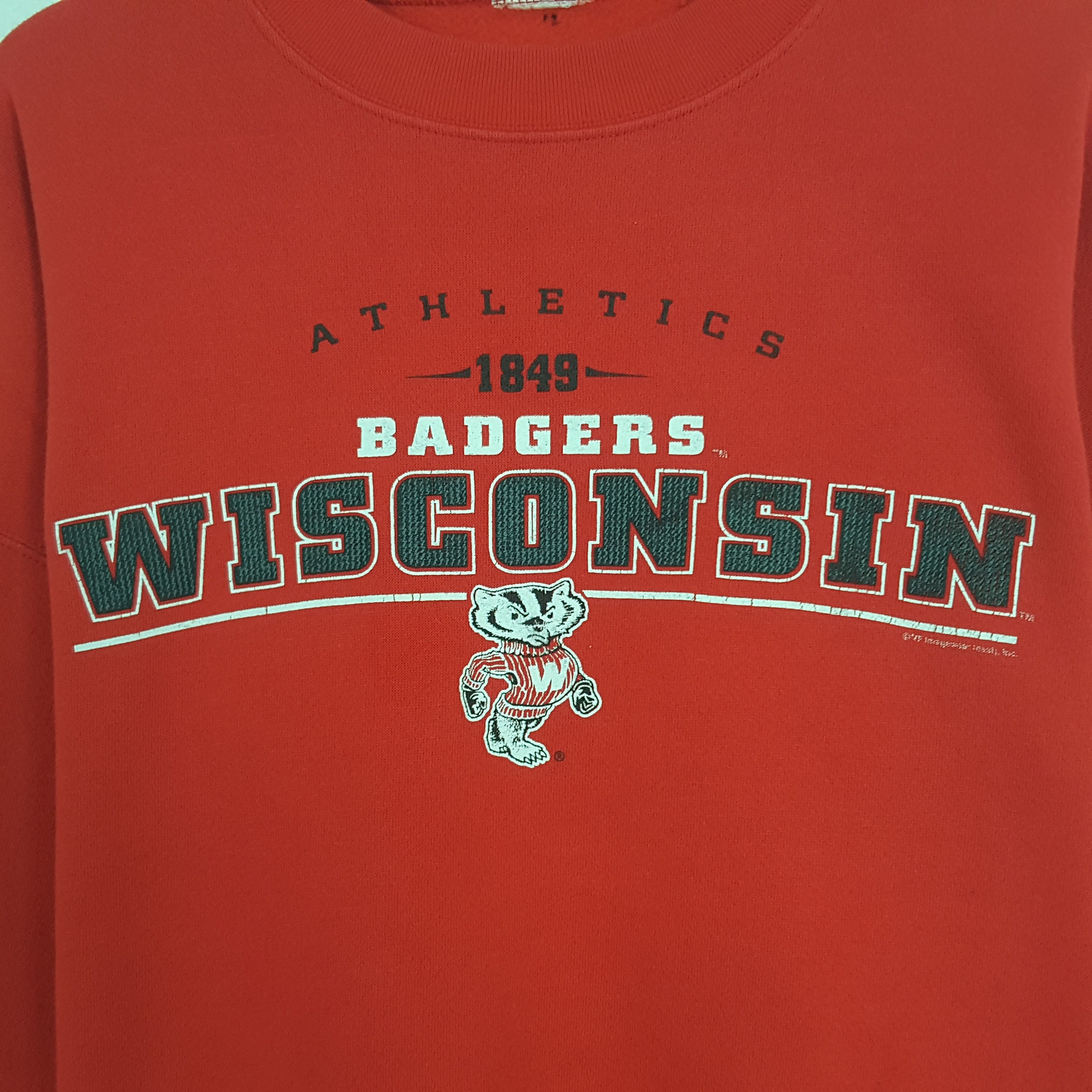 Vintage Vintage Athletic Wisconsin Sweatshirt Size US XXL / EU 58 / 5 - 2 Thumbnail