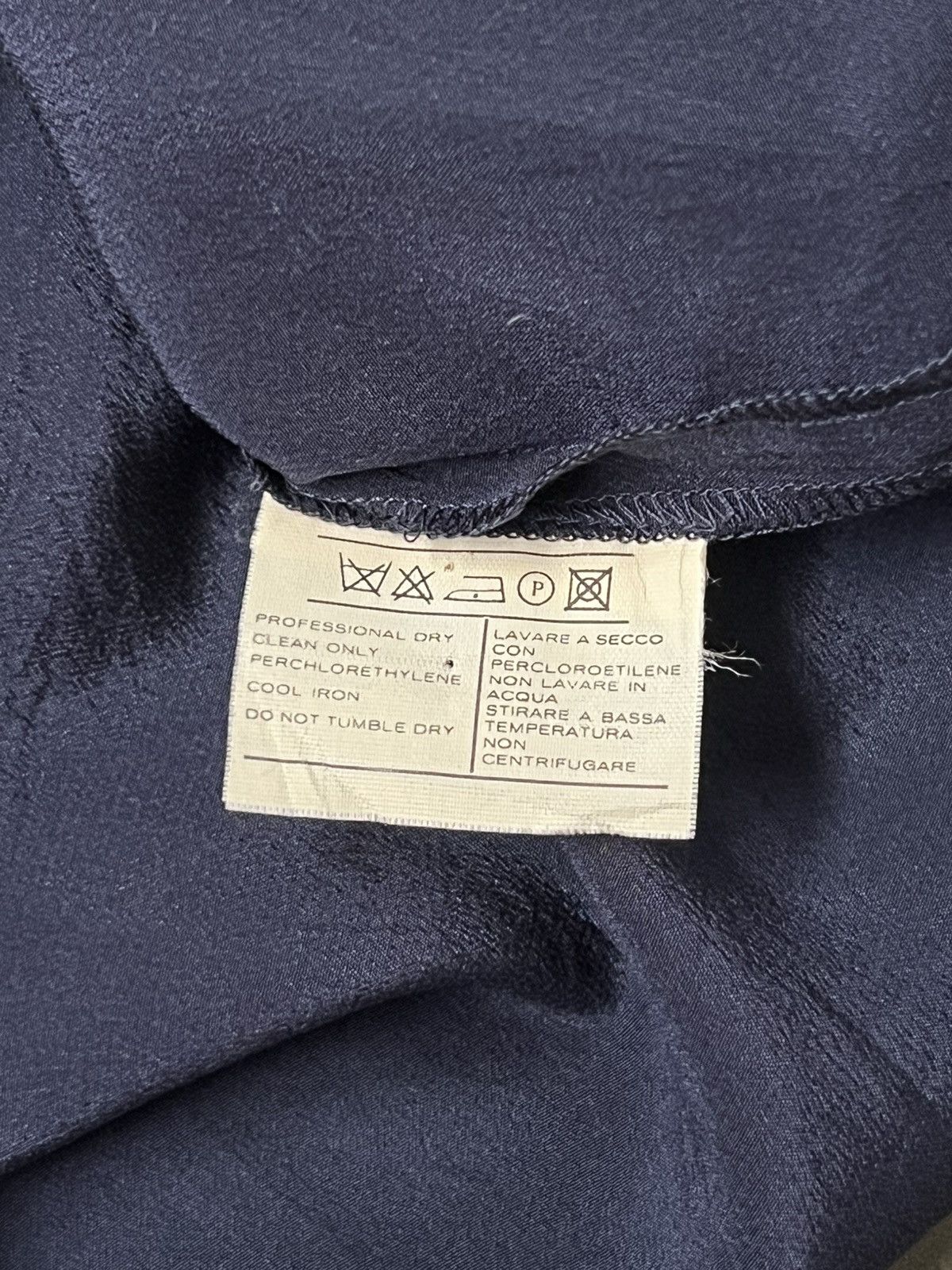 Salvatore Ferragamo Salvatore Ferragamo Silk Shirt Size L / US 10 / IT 46 - 11 Thumbnail