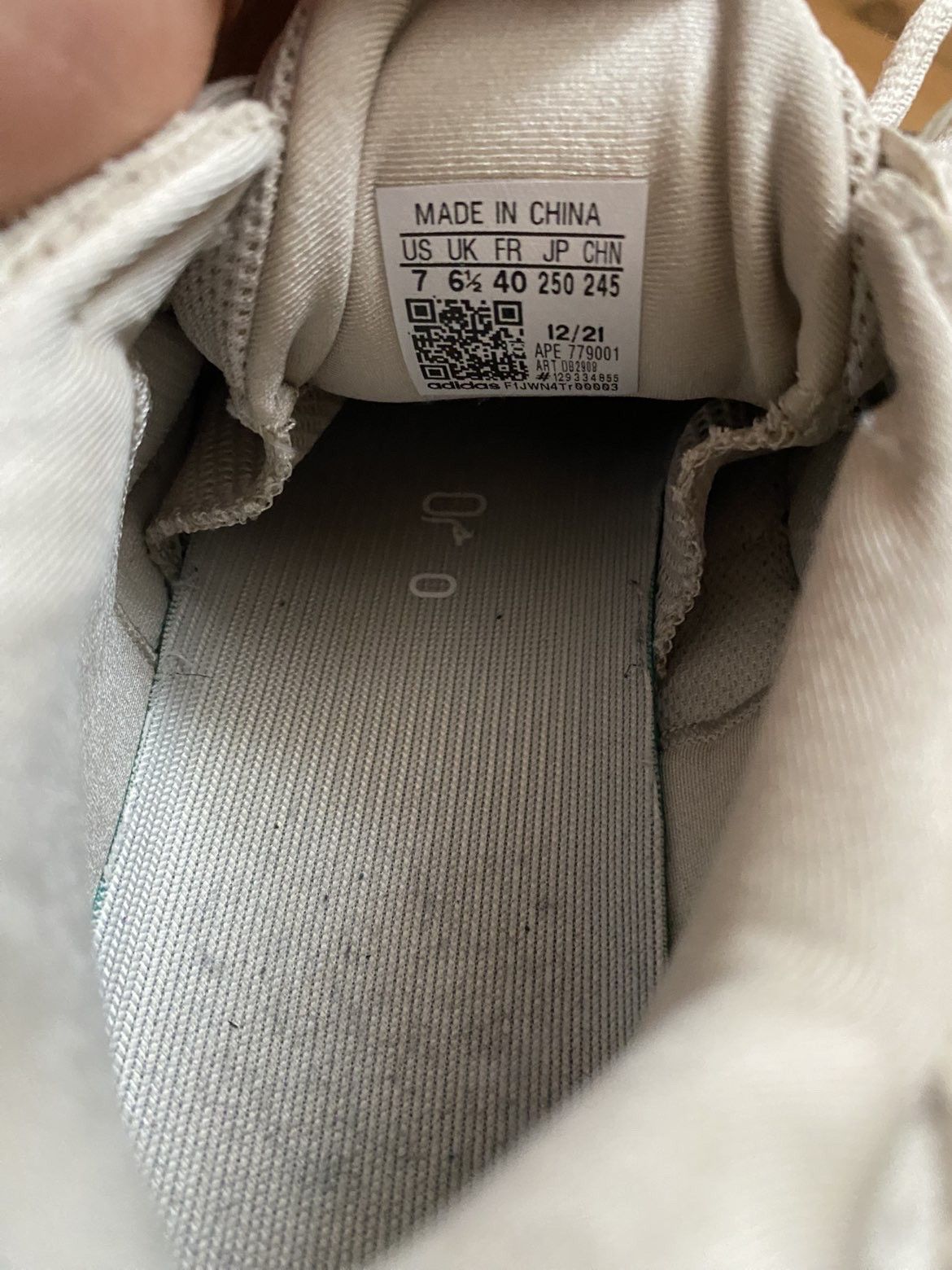 Yeezy Adidas Yeezy 500 "Blush" Size US 7 / EU 40 - 6 Thumbnail