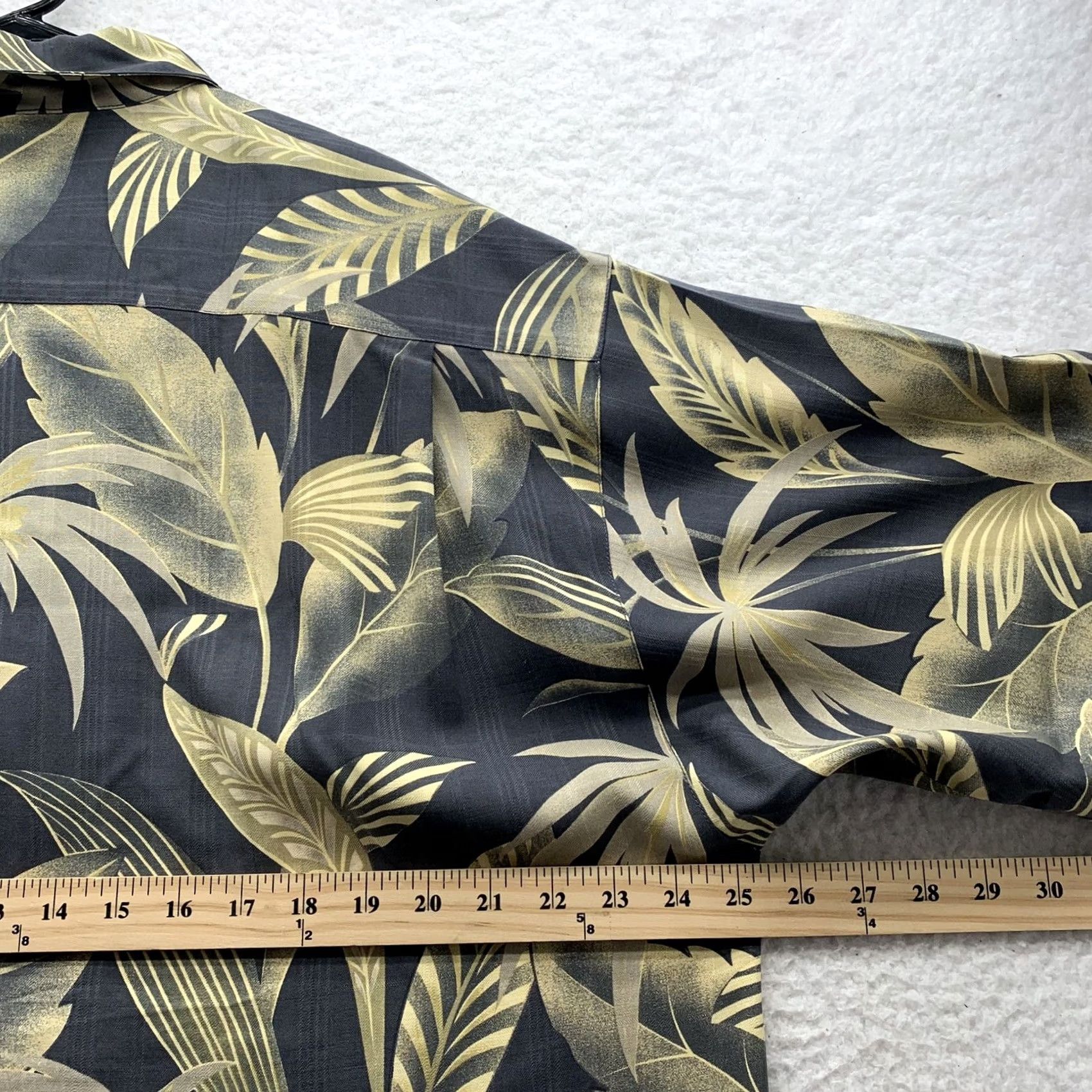 Tommy Bahama Tommy Bahama Hawaiian Shirt Mens XL X-Large Silk Floral Palms Tropical Beach Dad Shirt Size US XL / EU 56 / 4 - 7 Thumbnail