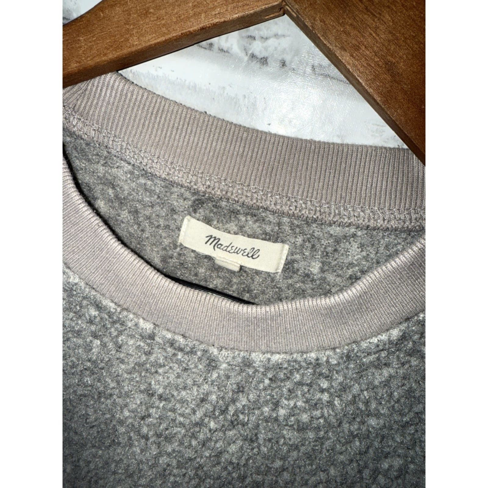 Madewell MADewell Gray Heavy Pile Fleece Pullover with Pouch Sweater Womens M Regular Size Gray, Fleece, Pullover, 90s-inspired? (no, avoid inaccurate) Size M / US 6-8 / IT 42-44 - 2 Thumbnail