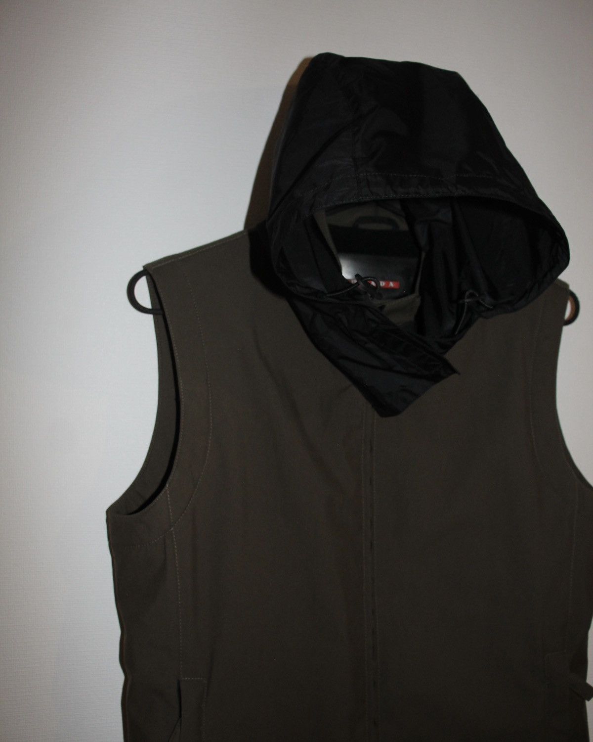 vest nylon prada トップス sport 00s