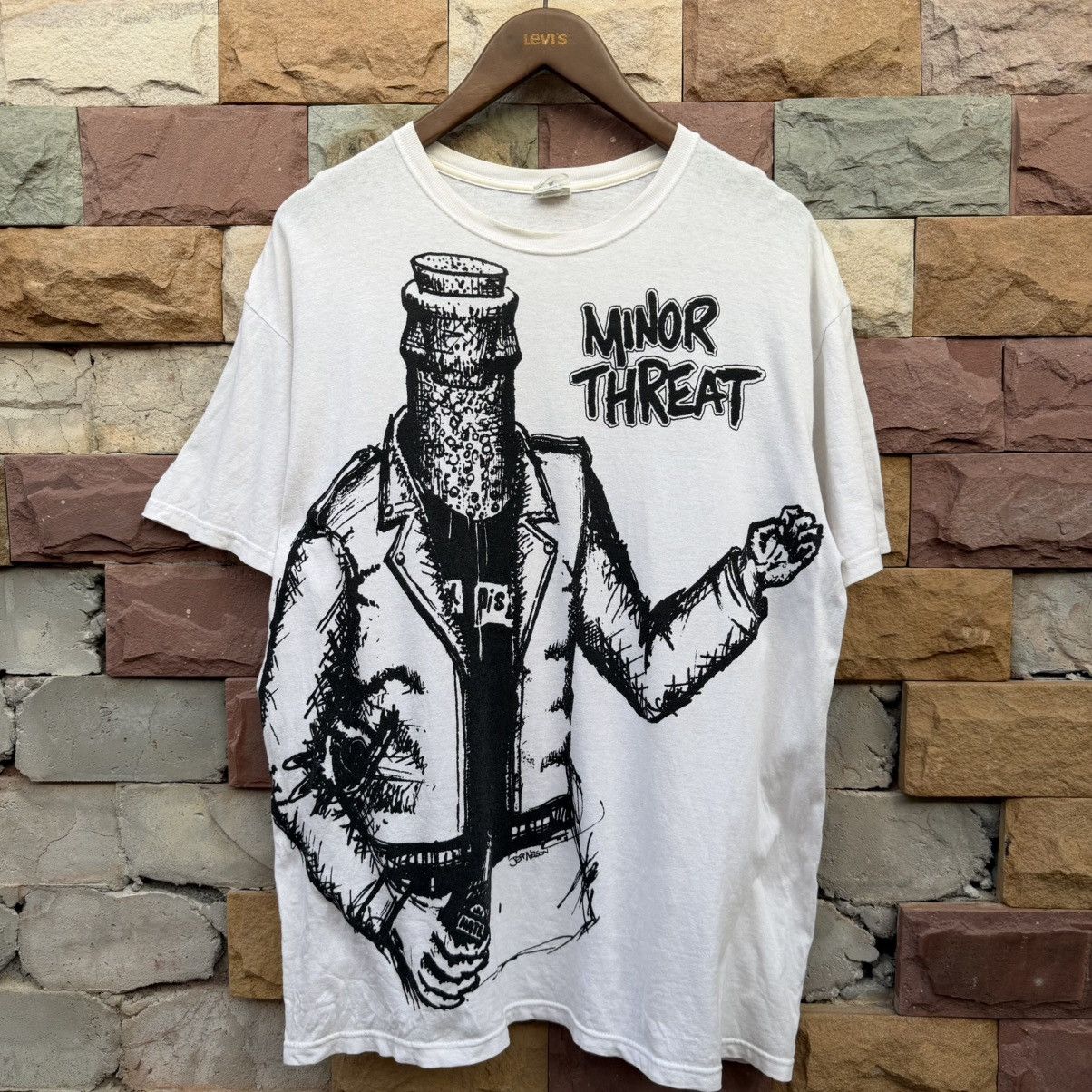 Band Tees Minor Threat Bottle Head Violence Punk Tee Size US XL / EU 56 / 4 - 1 Thumbnail