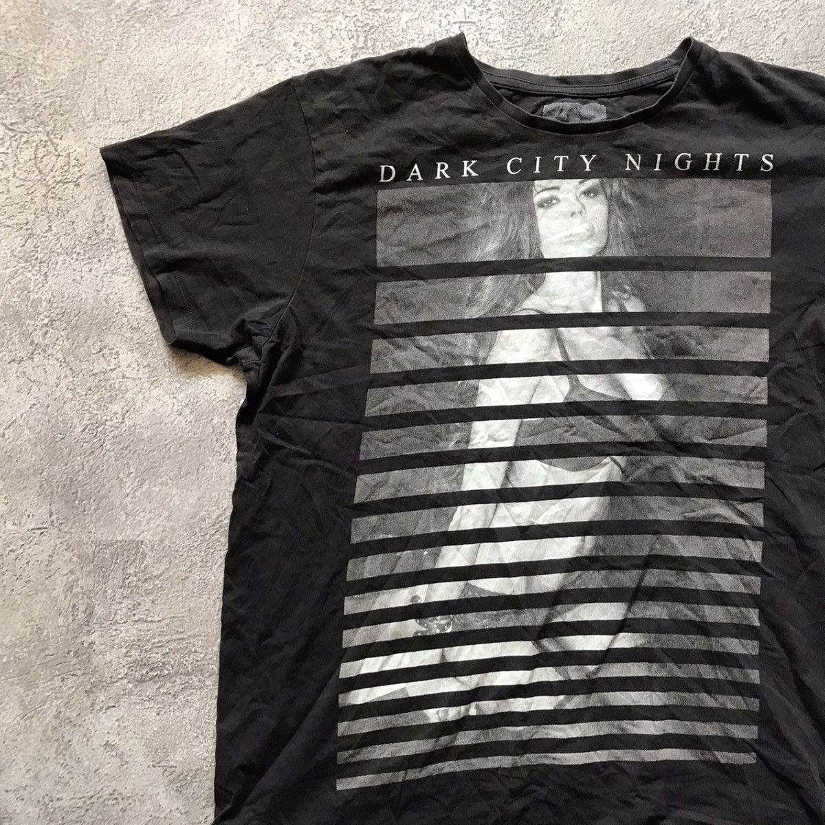 Vintage Vintage Y2K Graphic Tee Sun Faded Dark City Nights Skate XL Size US XL / EU 56 / 4 - 3 Thumbnail