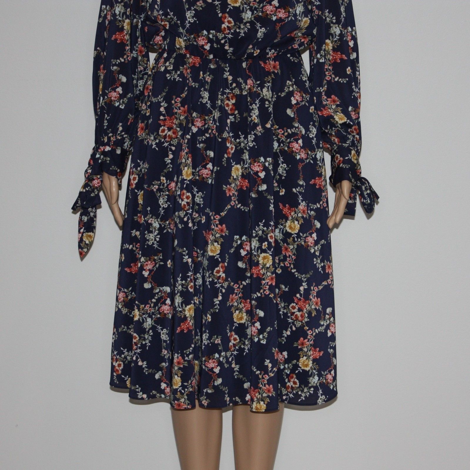 Other Gal Meets Glam Bonnie Floral Print Blouson Dress in size 6 Size M / US 6-8 / IT 42-44 - 6 Thumbnail