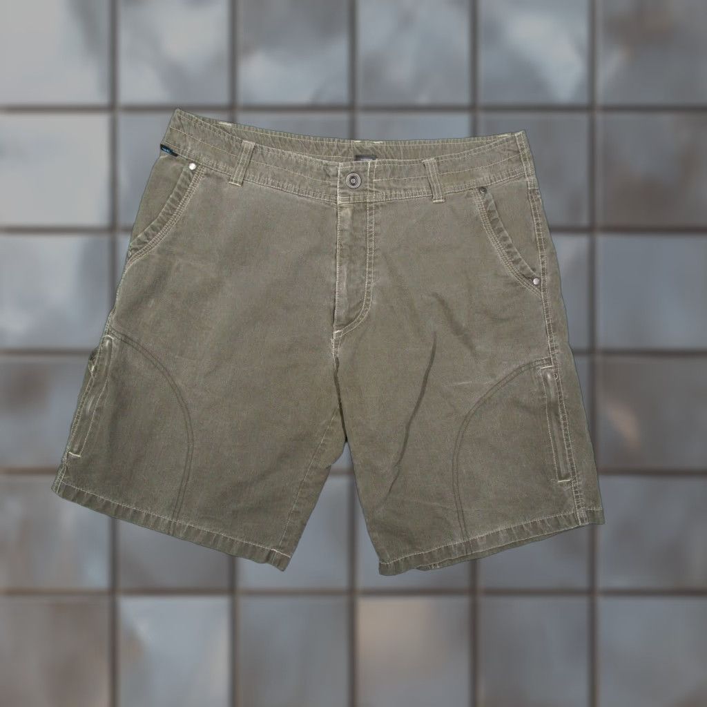 Vintage Kuhl Mens Green Canvas Shorts 34 Cargo 9" Workwear Utility Camp Hike Patina Dye Size US 34 / EU 50 - 1 Thumbnail