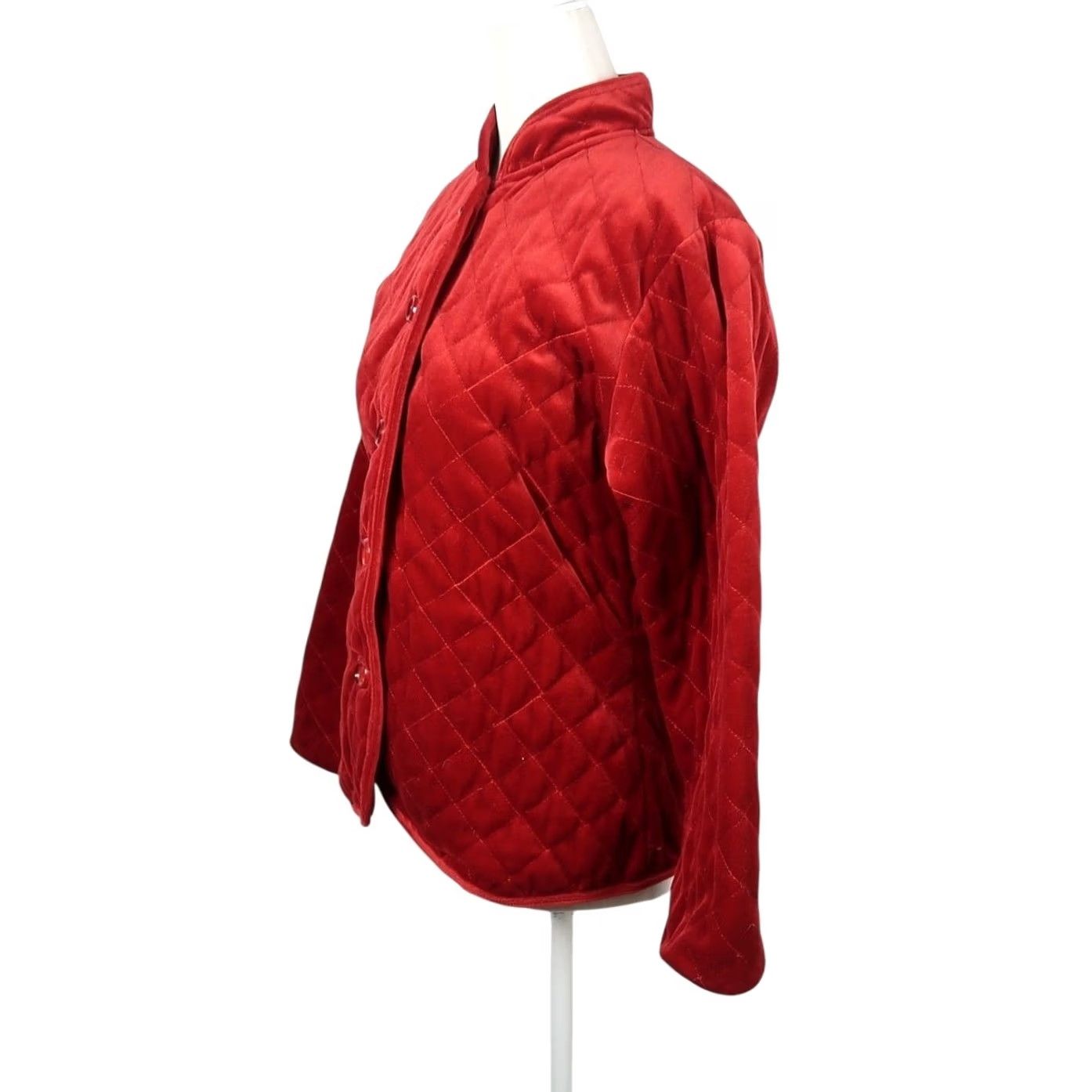 Vintage VINTAGE BFA Classics Red Velvet Quilted Jacket Womens M Short Sleeve Button Closure Autumn Winter Spring Casual Velvet Fabric Size M / US 6-8 / IT 42-44 - 3 Thumbnail