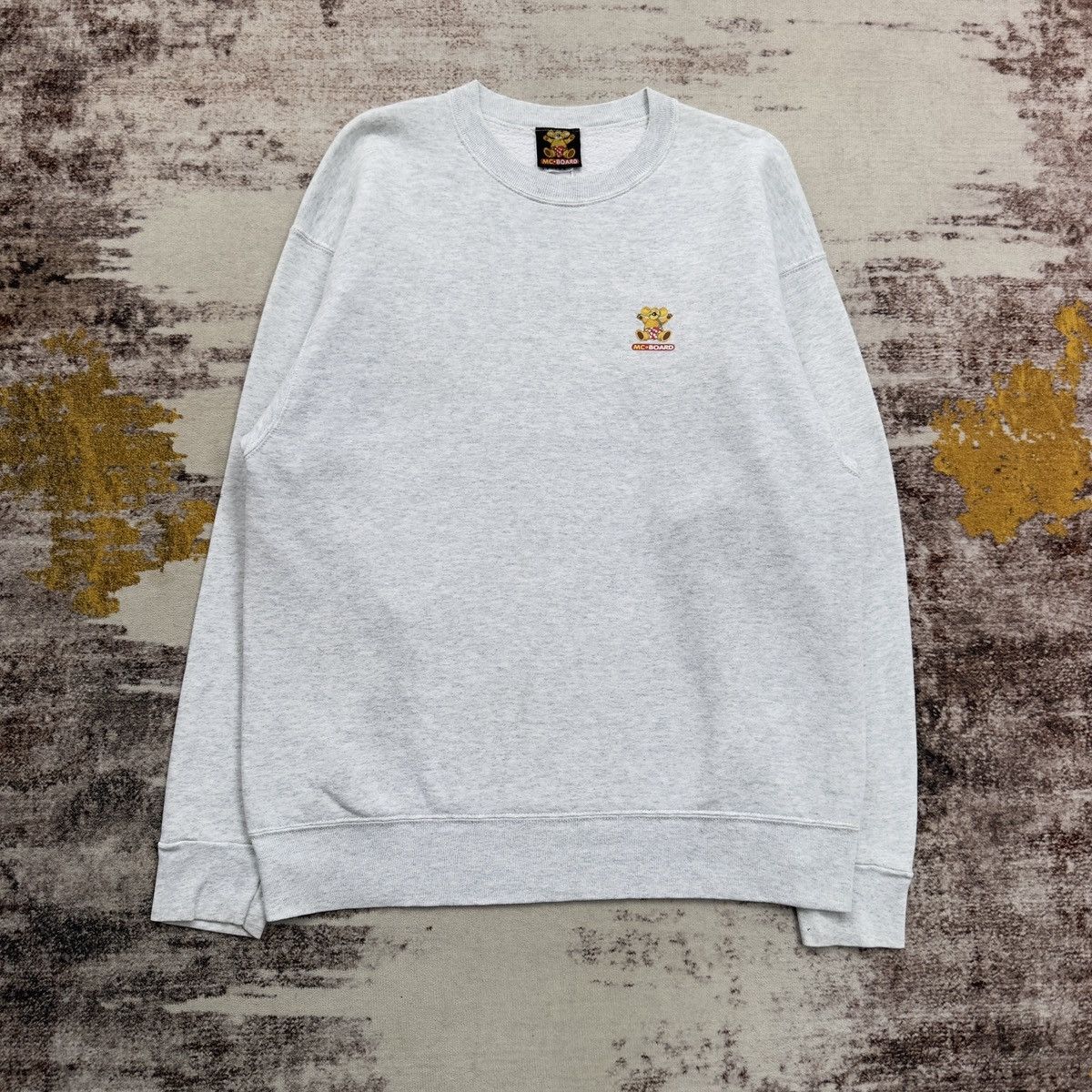 Fruit Of The Loom VINTAGE 90’s MC•BOARD ONE BEAR ONE WORLD CREWNECK SWEATSHIRT Size US L / EU 52-54 / 3 - 4 Thumbnail