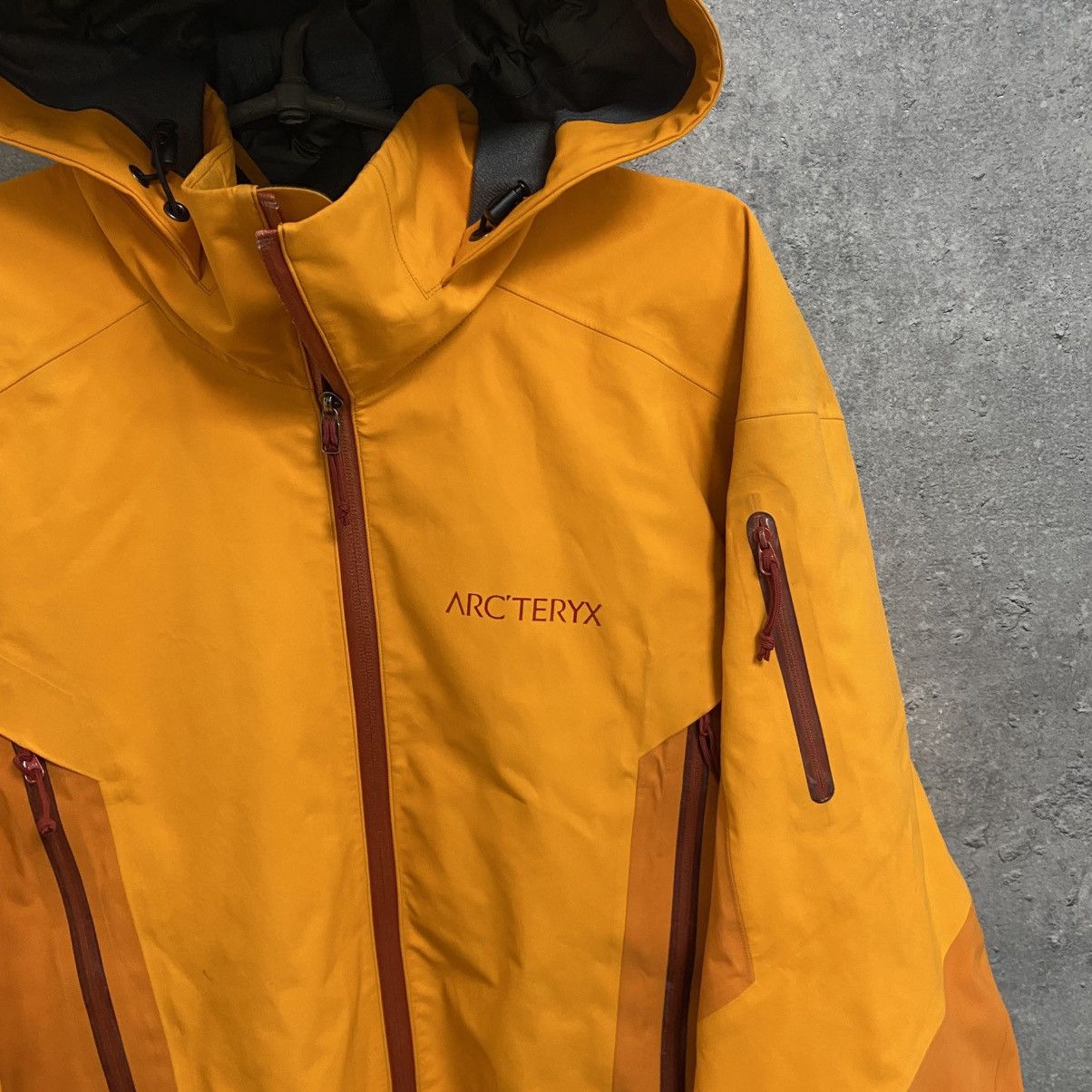 Arc'teryx Men's Arcteryx Beta Gore-Tex Jacket Recco Gorpcore Size US L / EU 52-54 / 3 - 5 Thumbnail