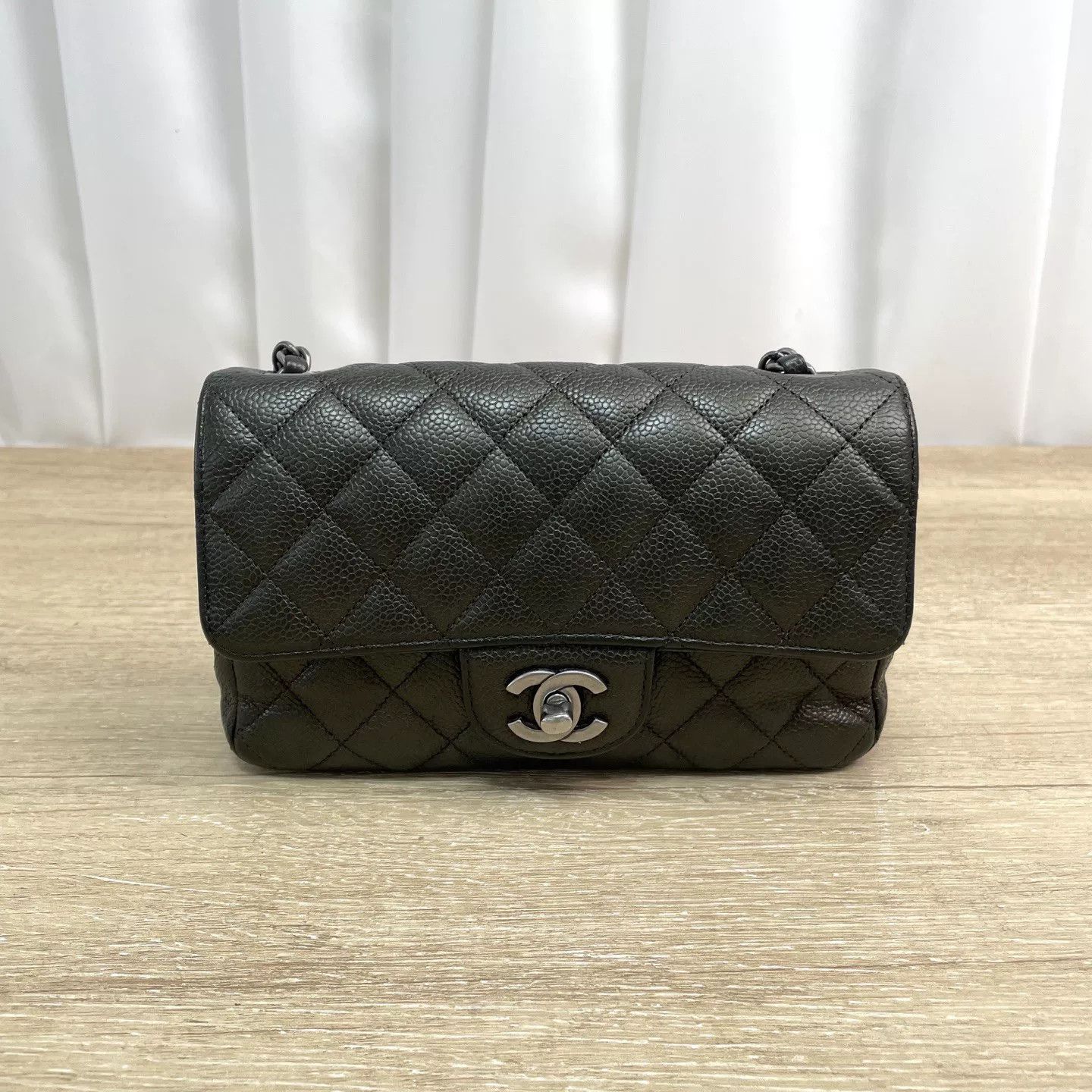 Chanel Pre-loved Bag Very good condition Size ONE SIZE - 1 Thumbnail