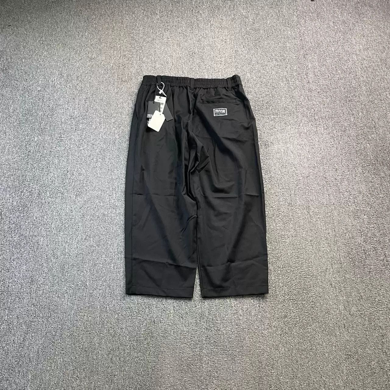 Versace VERSACE Black Cropped Pants Size US 30 / EU 46 - 2 Thumbnail
