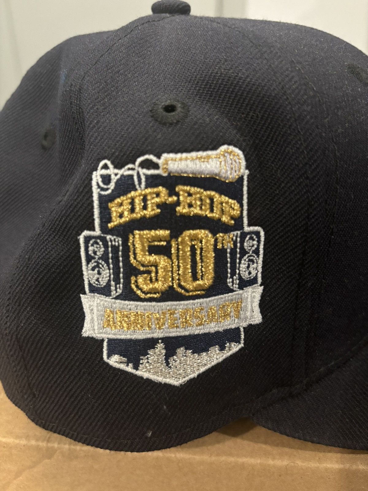 New Era New Era Yankee TMark “Hip-Hop 50th Anniversary” Fitted 7 1/4 Size ONE SIZE - 2 Thumbnail