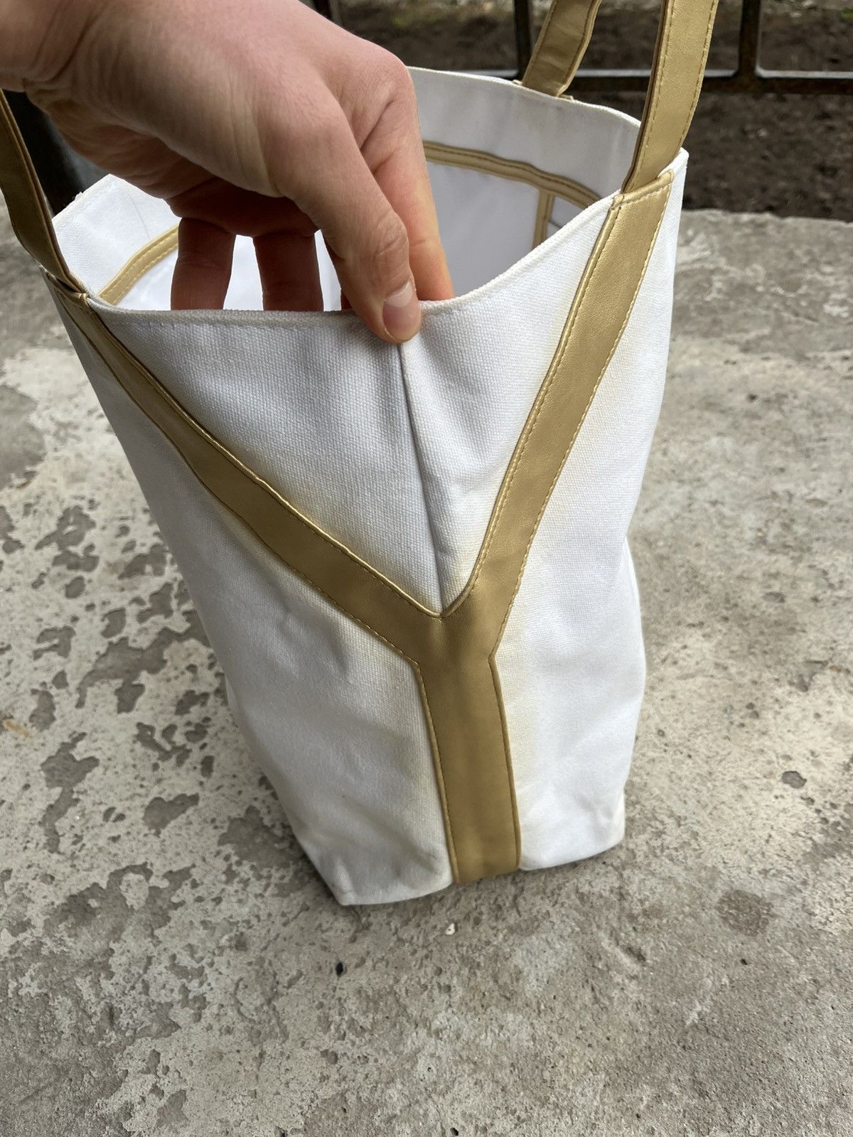 Saint Laurent Paris × Yves Saint Laurent Yves Saint Laurent Parfums Big YSL Logo Shoulder Bag Shopper Size ONE SIZE - 6 Thumbnail