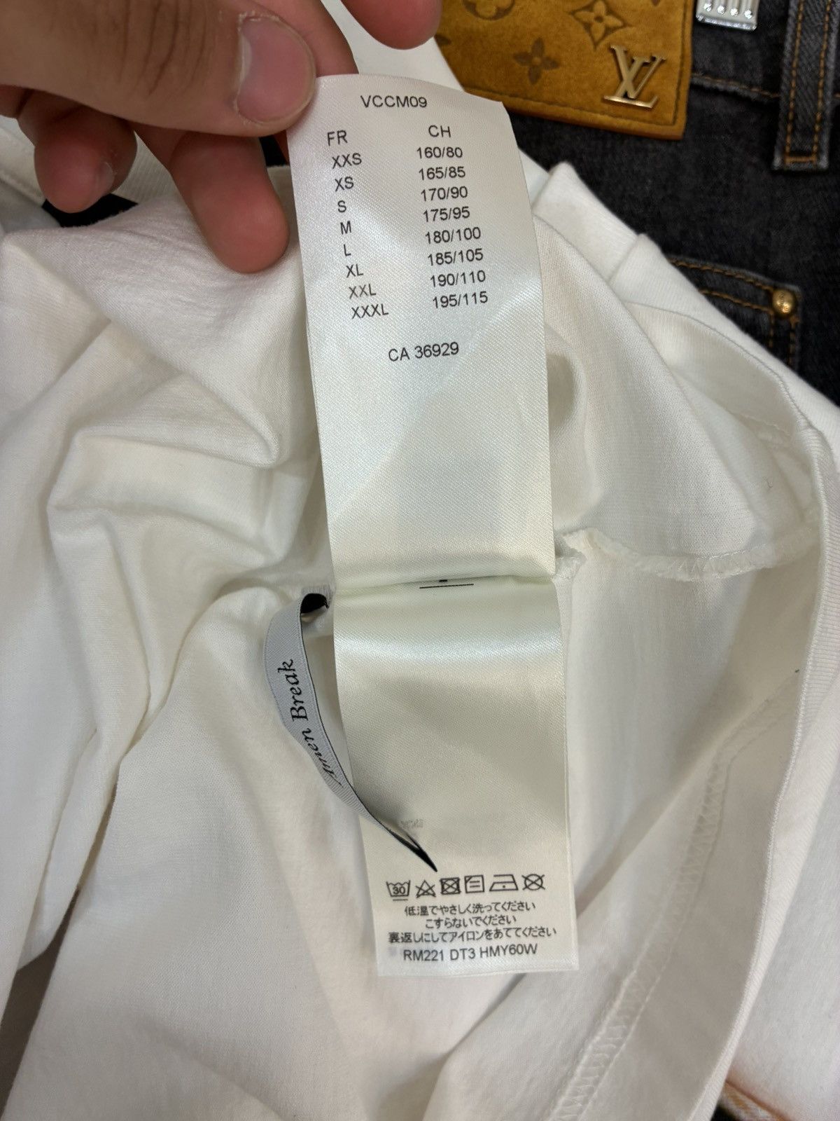 Louis Vuitton Louis Vuitton Graphic Tee SS20 Size US S / EU 44-46 / 1 - 7 Thumbnail