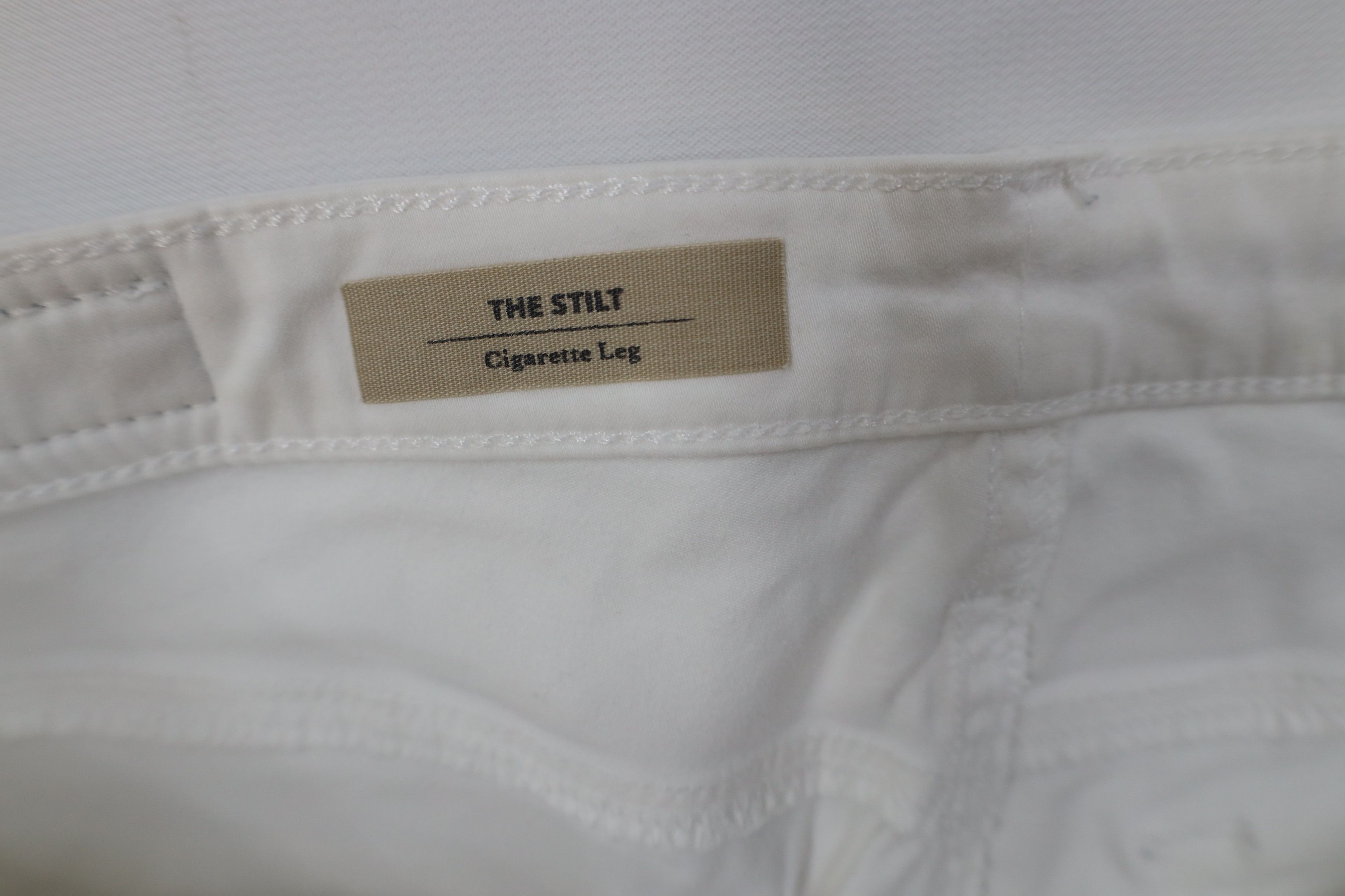 AG Adriano Goldschmied Adriano Goldschmied The Stilt Cigarette Leg Pants White Size 28" / US 6 / IT 42 - 8 Thumbnail