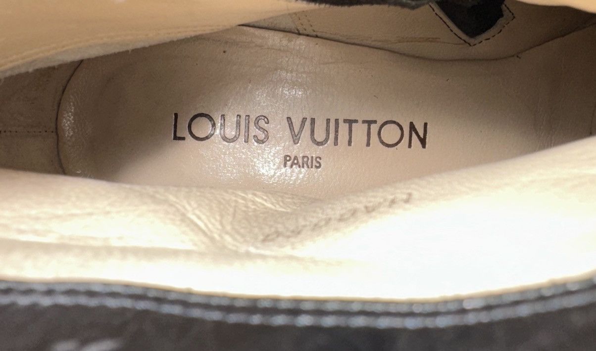 Louis Vuitton Louis Vuitton Black Leather Ankle Boots with Metal LV Buckle Size US 5 / IT 35 - 10 Thumbnail