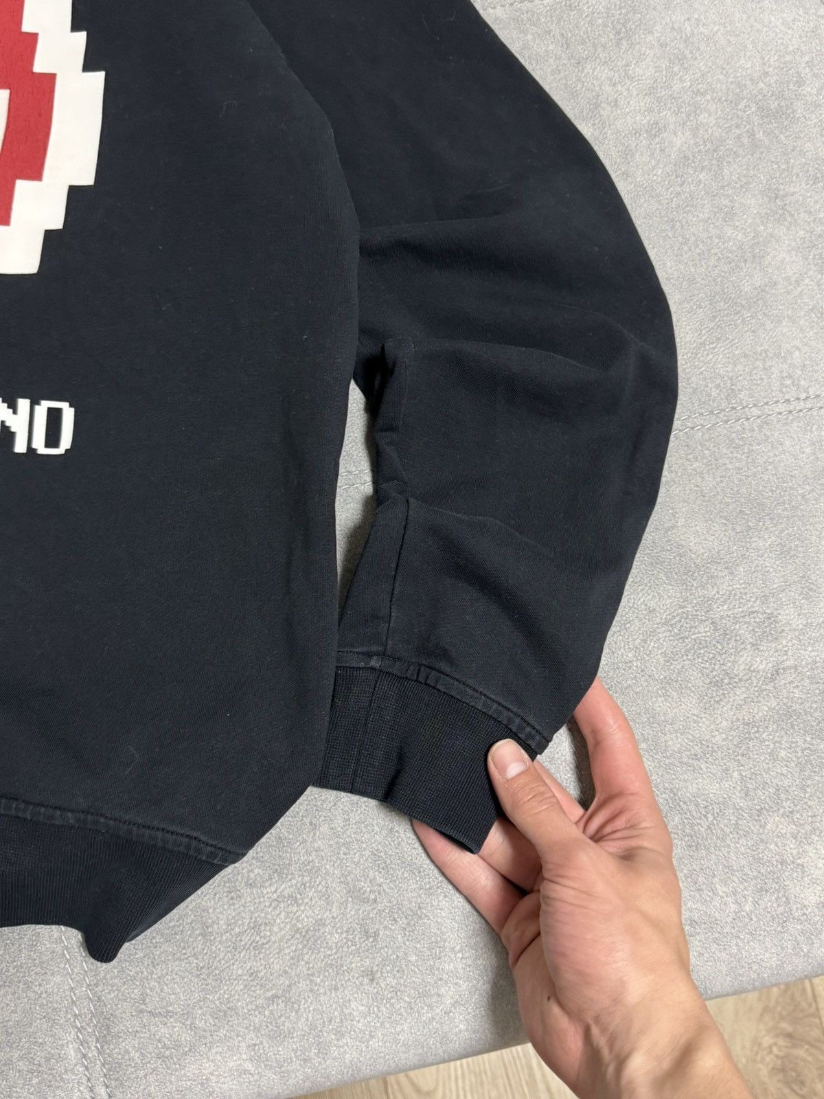 Designer × Moschino Love Moschino Peace sweatshirt men size L XL retro style Size US XL / EU 56 / 4 - 4 Thumbnail
