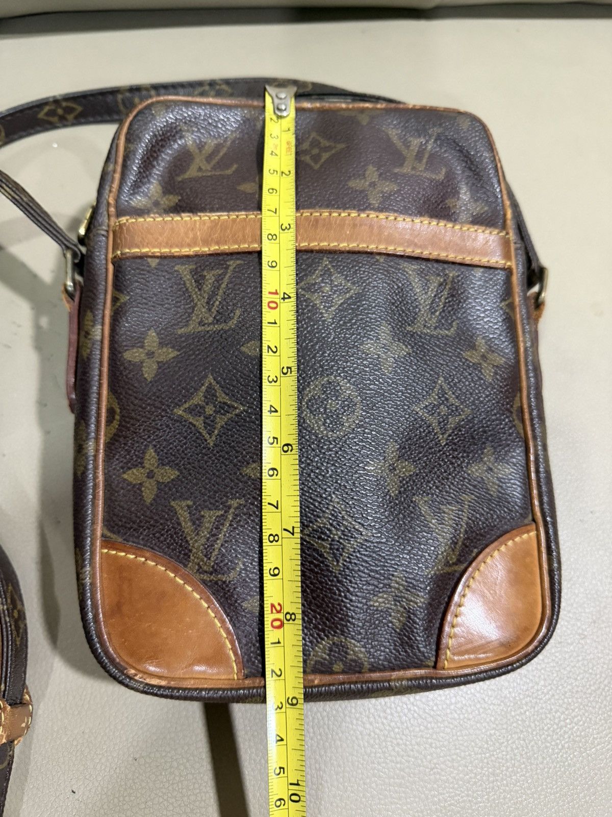 Louis Vuitton Authentic Vintage Louis Vuitton Monogram Danube Bag Size ONE SIZE - 7 Thumbnail