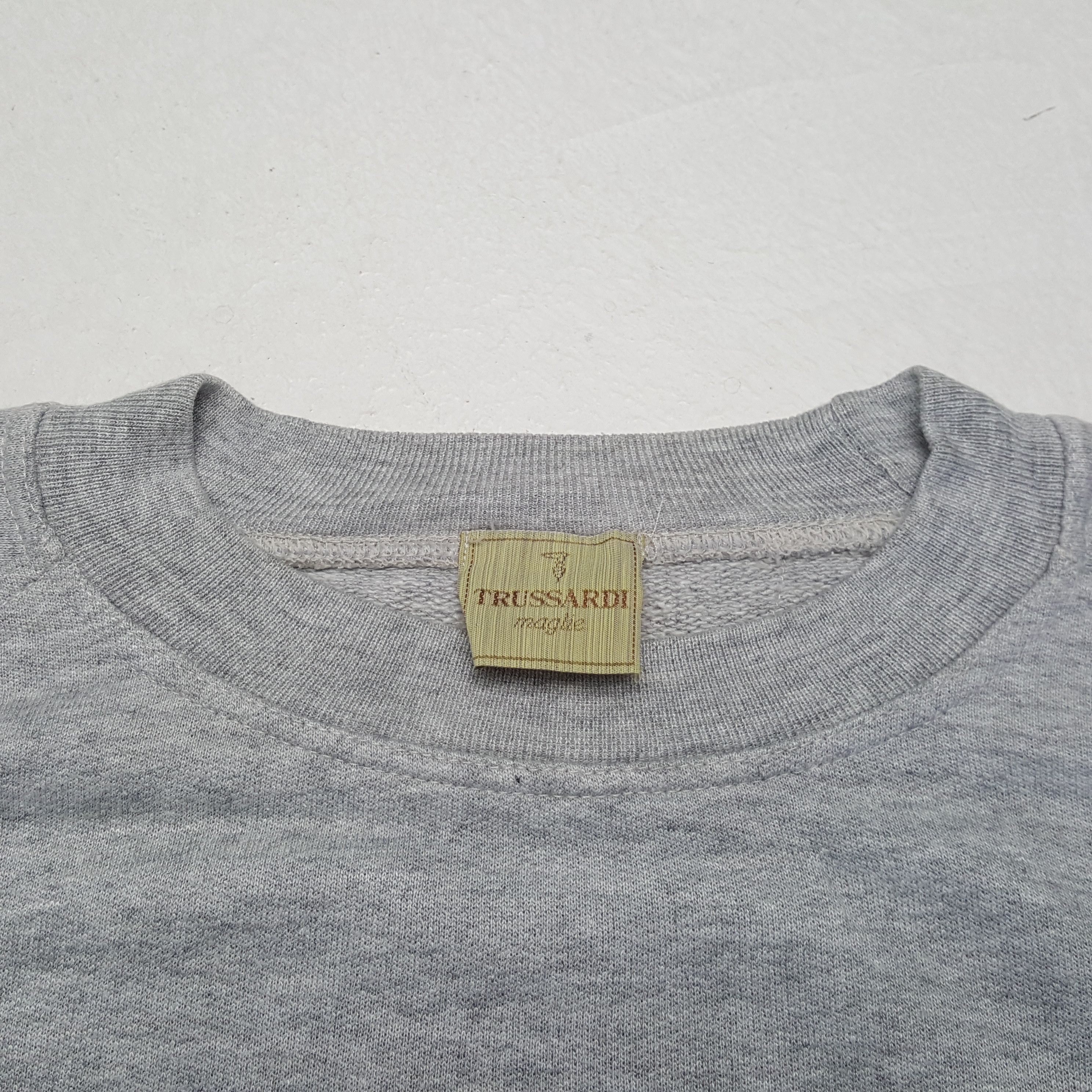 Trussardi × Vintage Trussardi Center Logo Spellout Design Sweatshirt Size US L / EU 52-54 / 3 - 5 Thumbnail