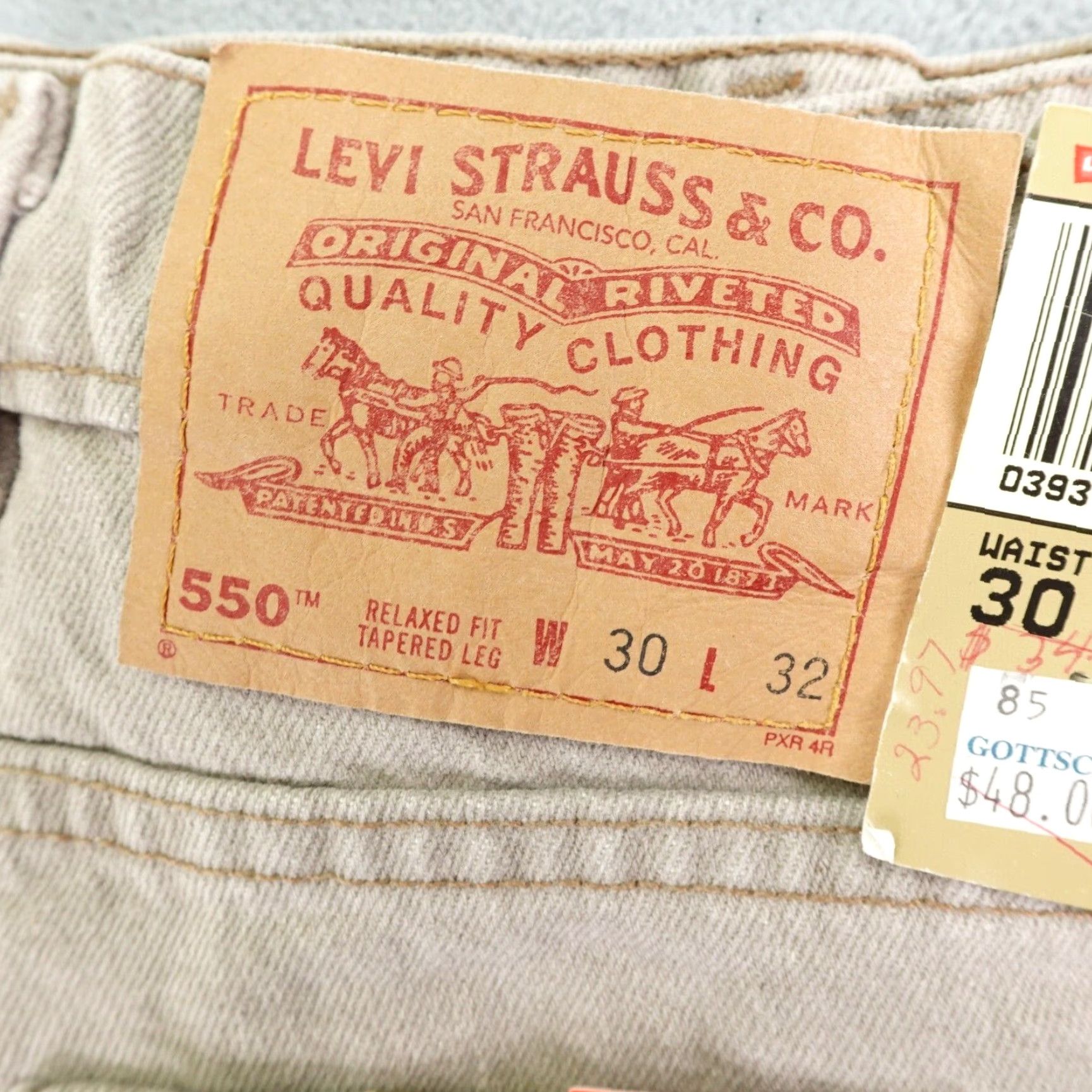 Levi's VINTAGE Levi's Jeans Mens 30x32 Relaxed Tapered Denim 90s Cotton Beige Deadstock Men's Size US 28 / EU 44 - 3 Thumbnail