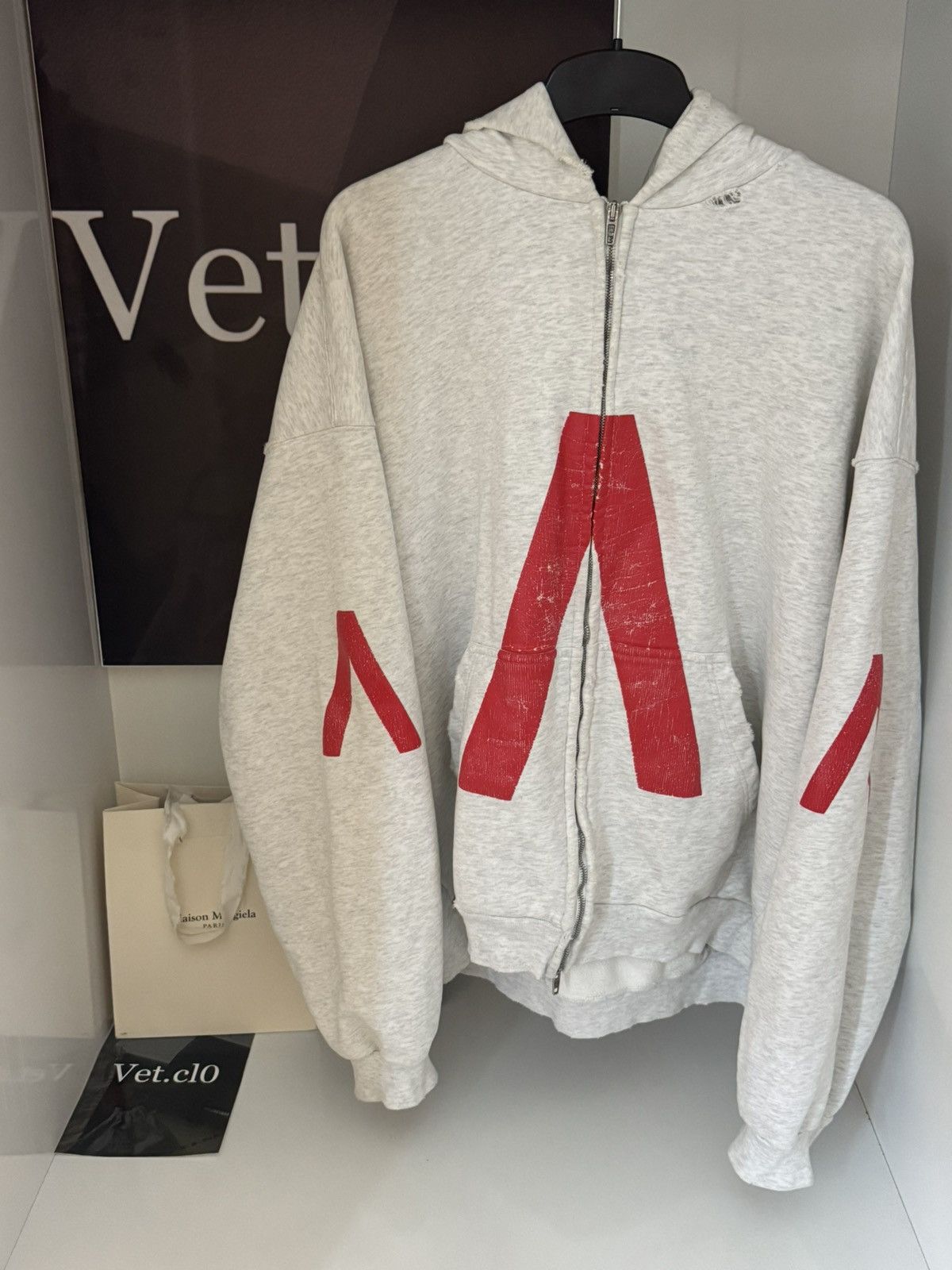 Balenciaga ✅Balenciaga Archive distressed zip hoodie limited edition Size US M / EU 48-50 / 2 - 1 Thumbnail