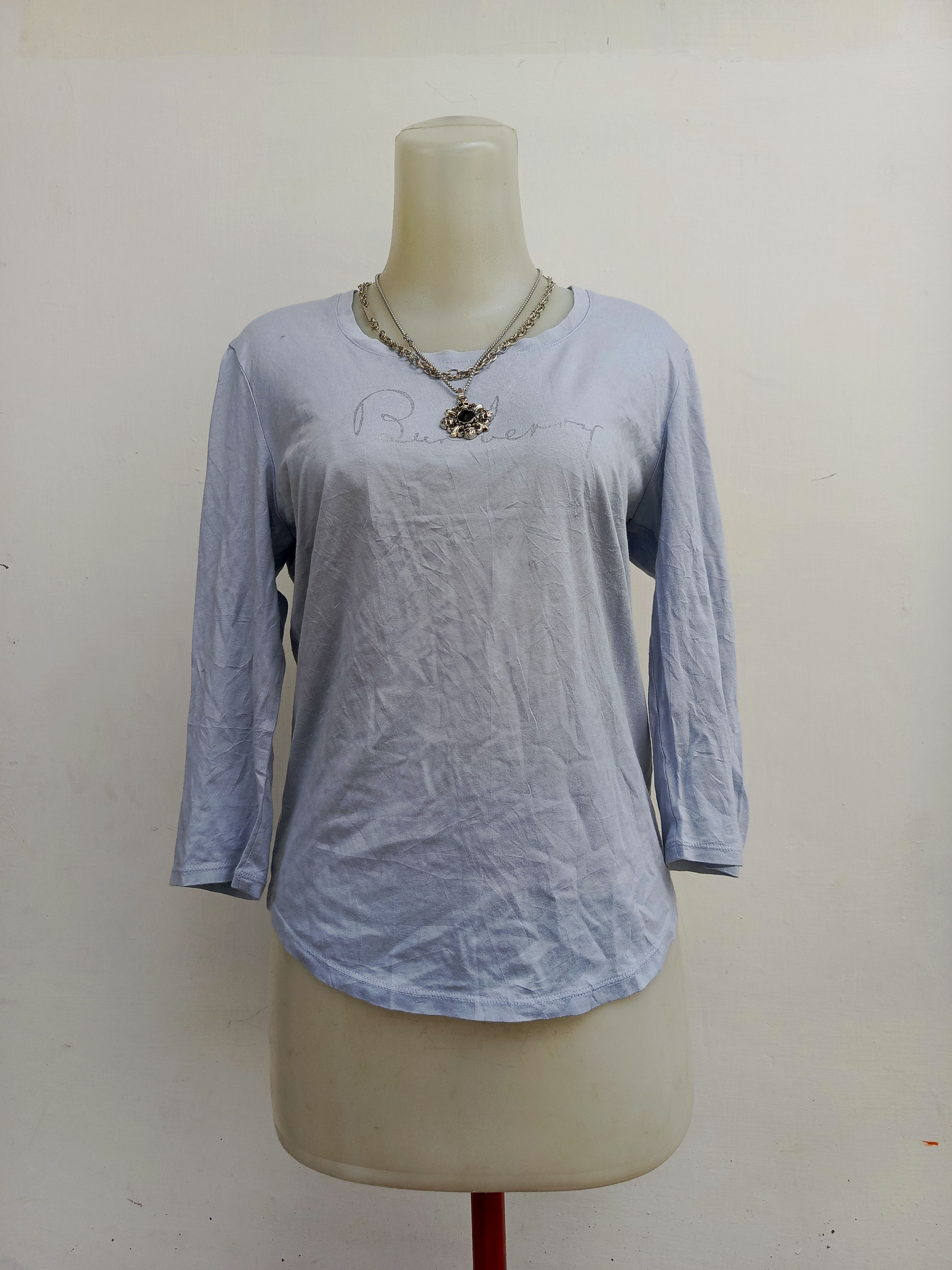 Burberry Burberry London Minimalist Soft Blue 3/4 Sleeve Tee Size S / US 4 / IT 40 - 1 Thumbnail