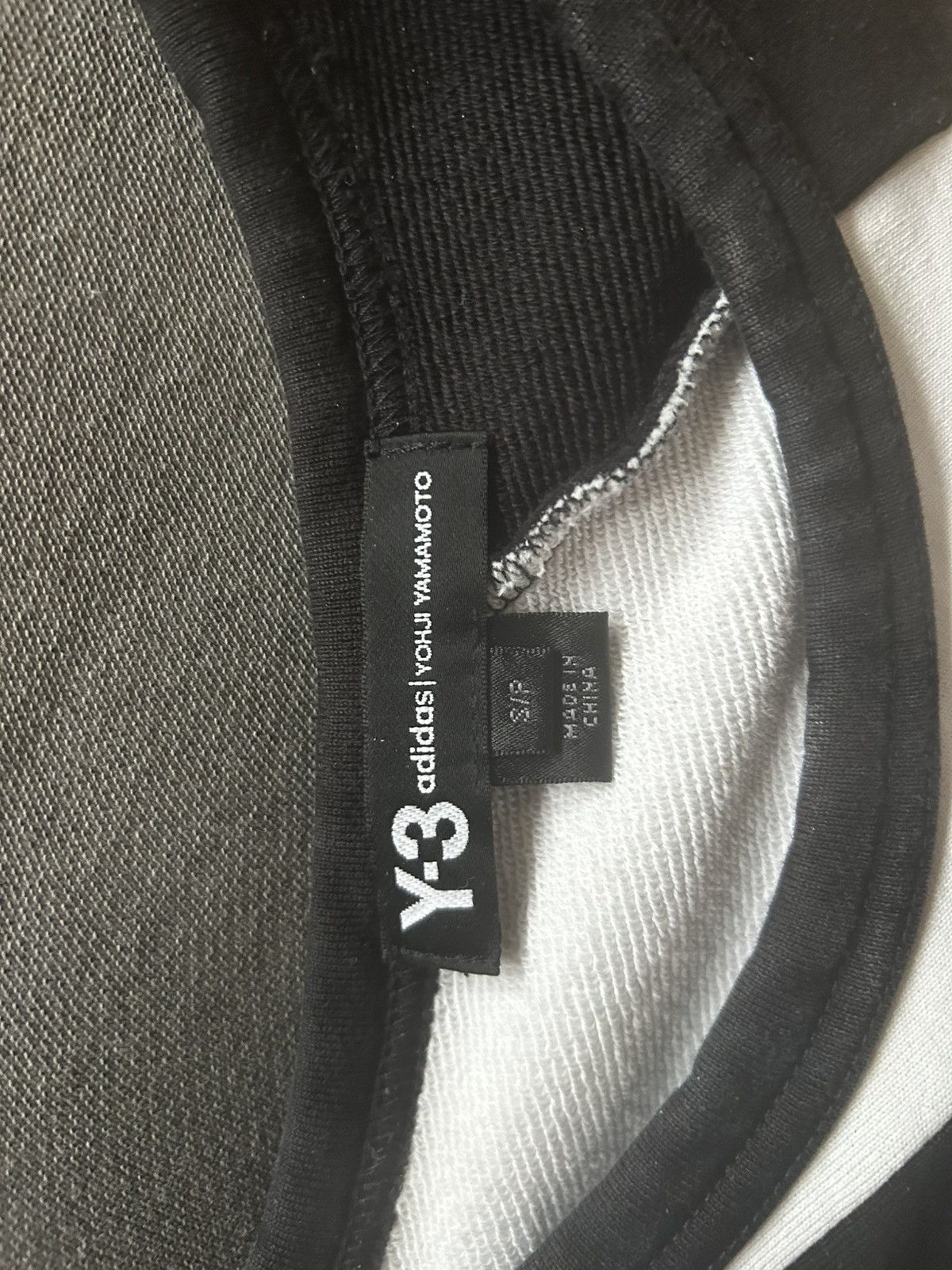 Y-3 Y-3 Yohji Yamamoto SAMPLE Asymmetrical Panel Sweatshirt Size XS / US 0-2 / IT 36-38 - 3 Thumbnail