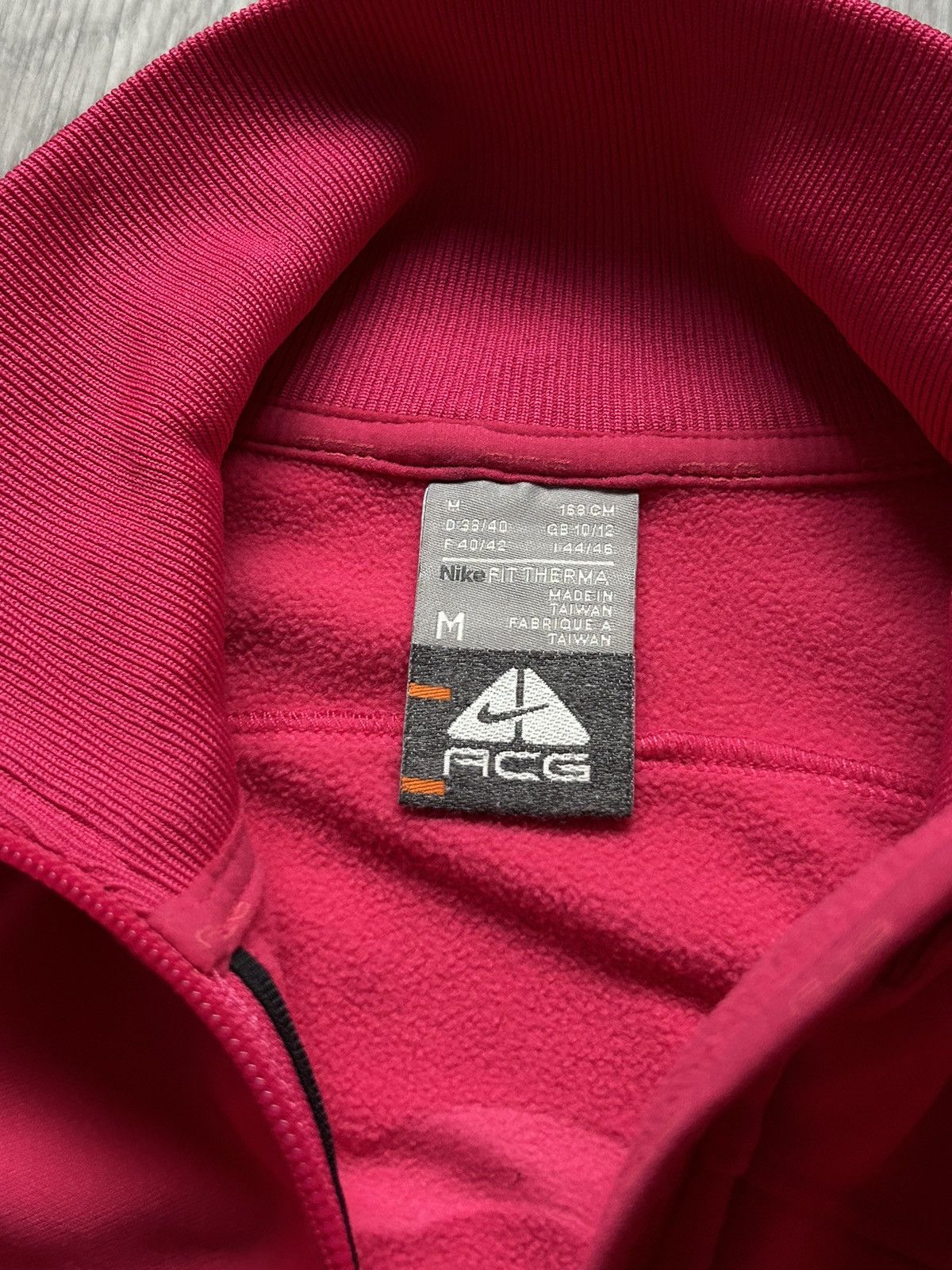 Nike ACG × Vintage Zip-Hoodie Nike ACG 🔘 Vintage 🔘 Women’s Streetwear 🔘 Size M / US 6-8 / IT 42-44 - 4 Thumbnail