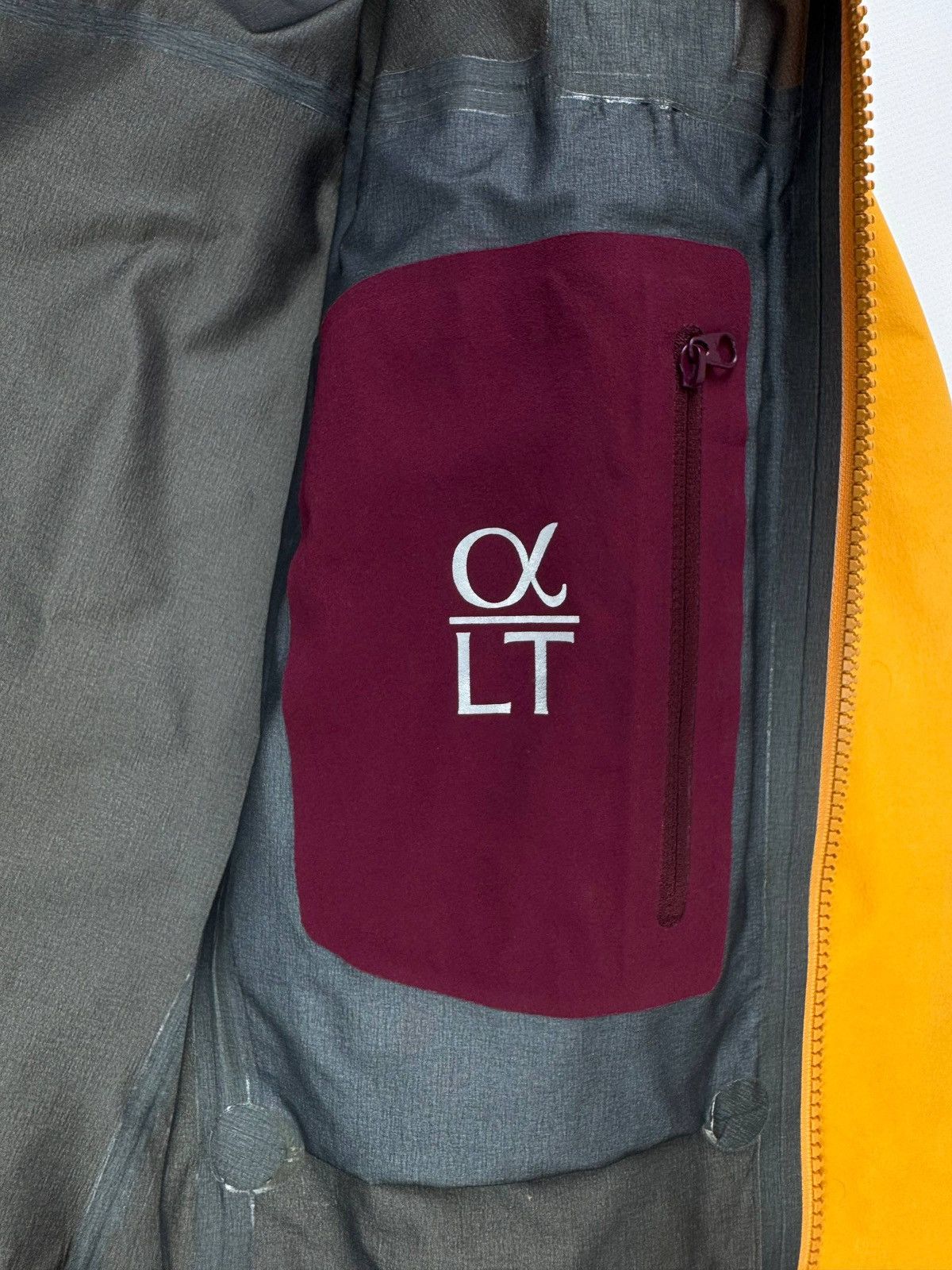 Arc'teryx Arc’teryx Alpha LT Jacket - Rare Gold Gore Tex Pro Shell Size M / US 6-8 / IT 42-44 - 10 Thumbnail