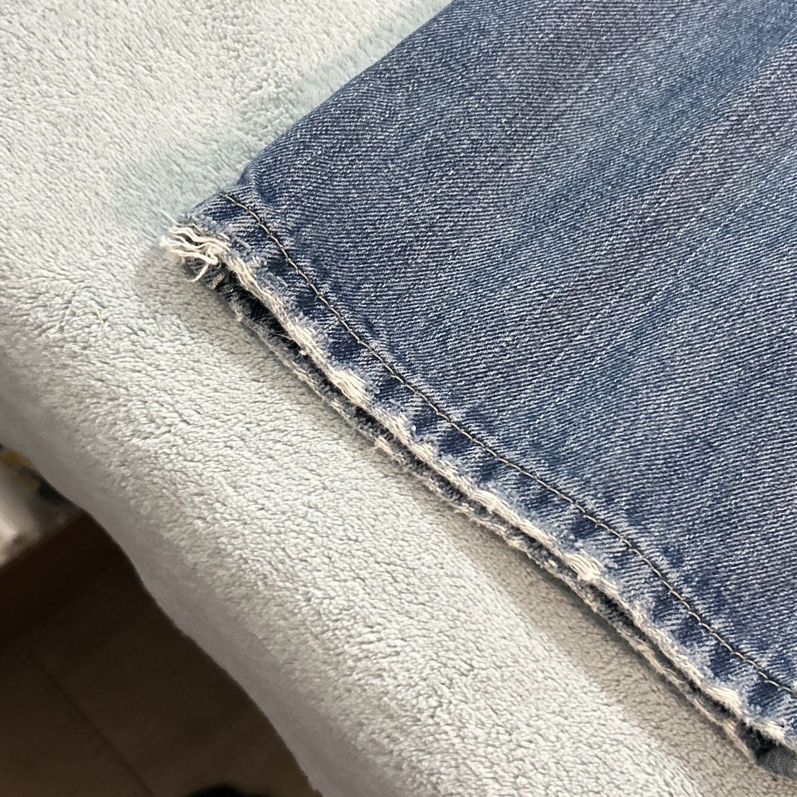 Levi's Y2k Levis Rare Sample Pair Unfinished Jeans 32x32Vintage Size US 32 / EU 48 - 4 Thumbnail