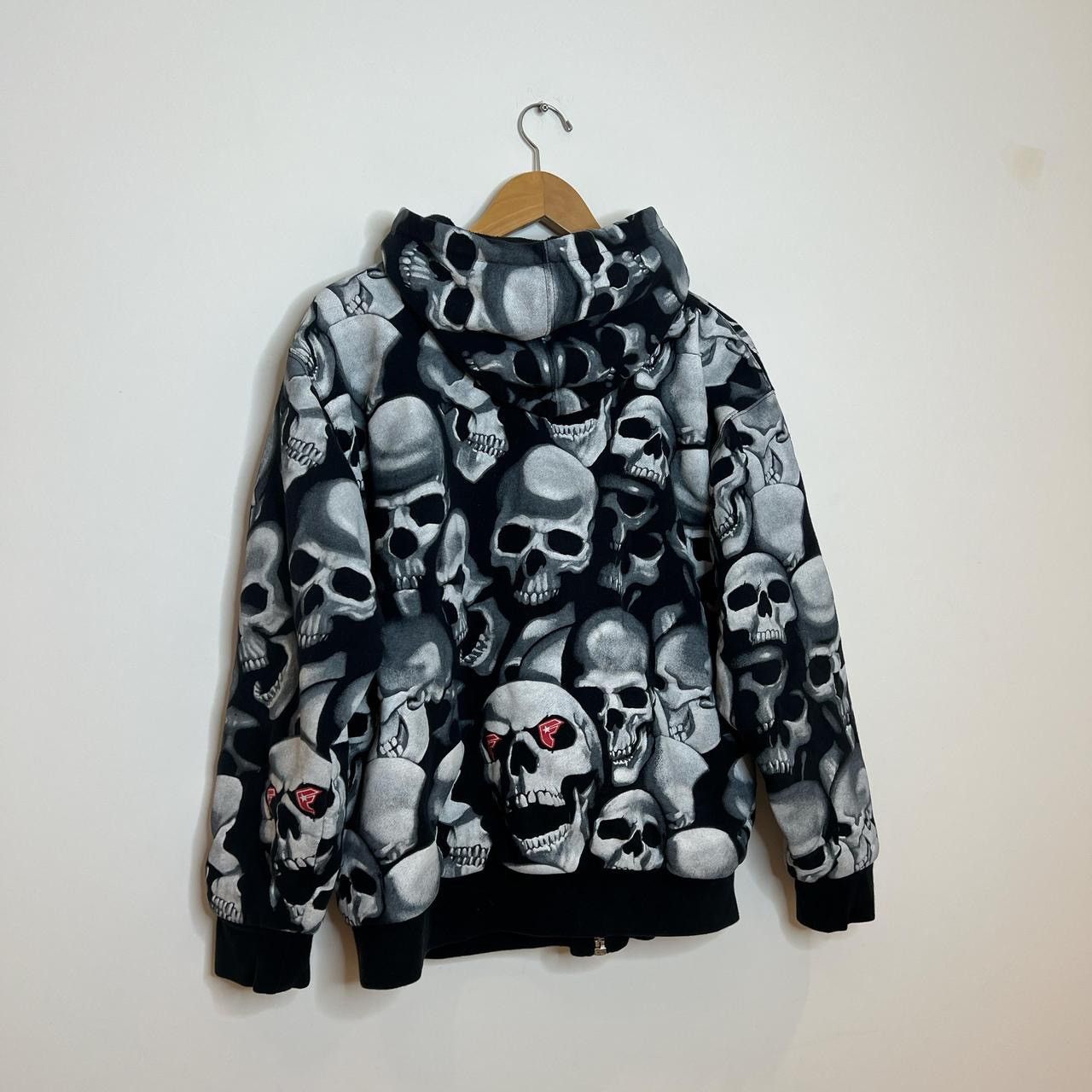 Famous Stars & Straps Jacket Mens Small Skulls All Over Print Hooded outlet Full Zip