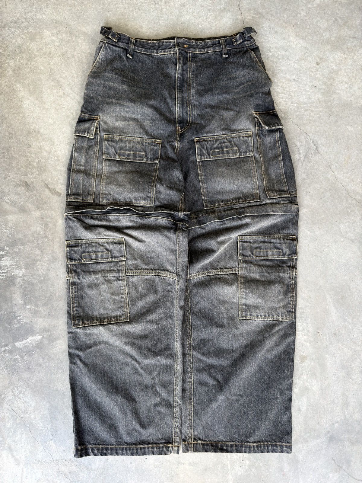 Balenciaga Balenciaga convertable japanese denim cargo Size US 30 / EU 46 - 1 Thumbnail