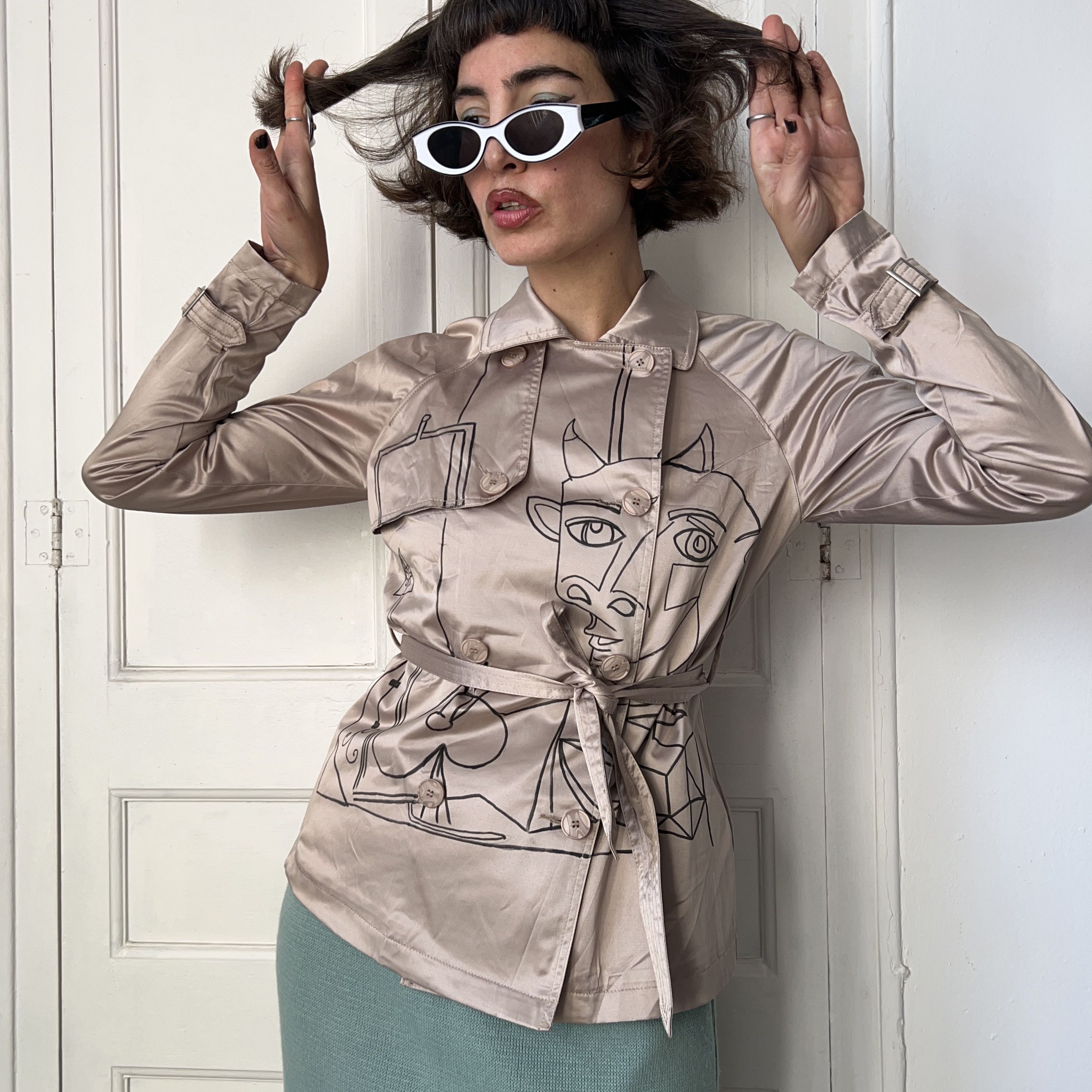 Other Hand Painted Picasso's Drawing Gold Satin Jacket Size S / US 4 / IT 40 - 1 Thumbnail