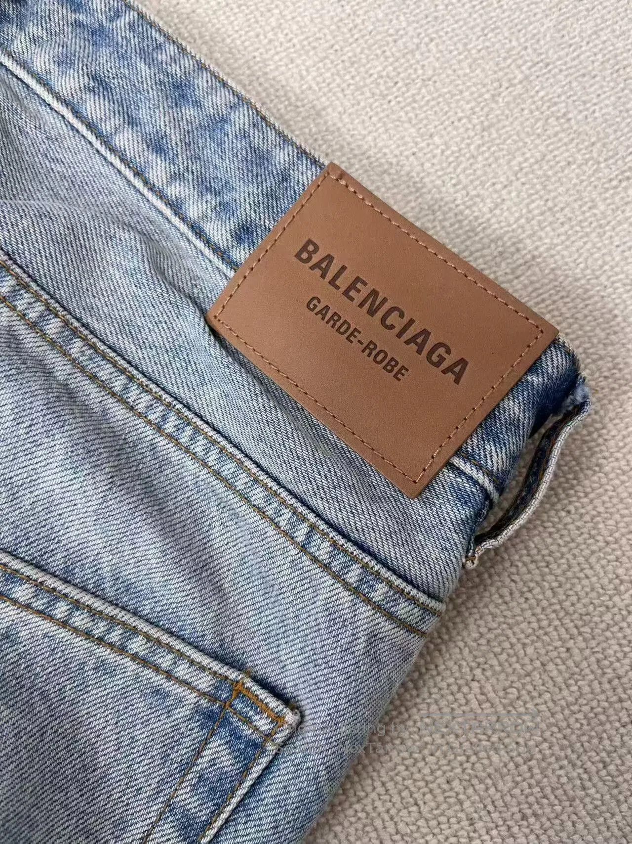 Balenciaga Balenciaga Blue Relaxed Fit Jeans Women's. Size 28" / US 6 / IT 42 - 3 Thumbnail