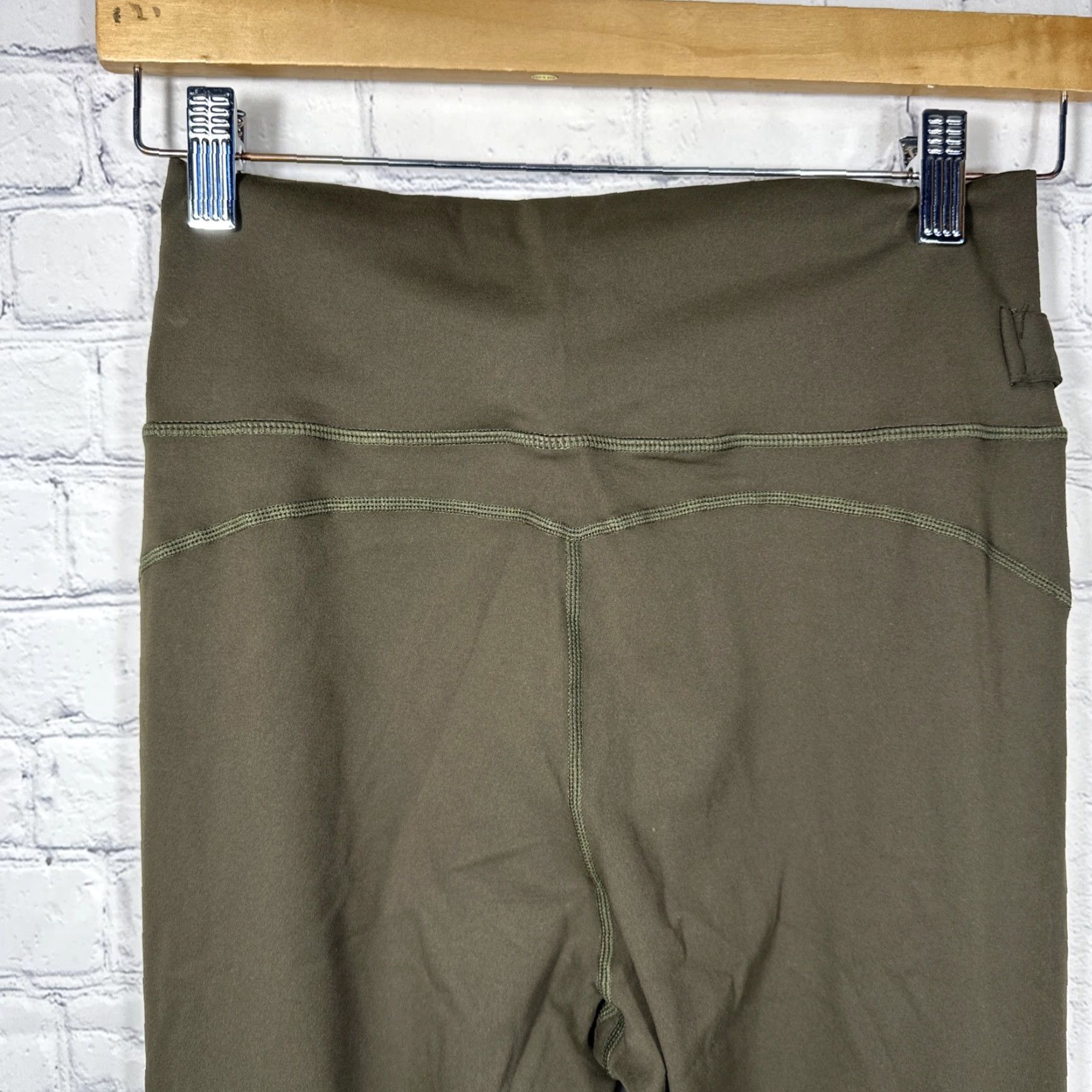 Vintage HALARA High Waisted Flare Wide Leg Pants Buckle Olive Green Women M Green Buckles Pockets Wide Leg Bohemian Preppy Casual Travel Slim / Regular Size 32" / US 10 / IT 46 - 4 Thumbnail