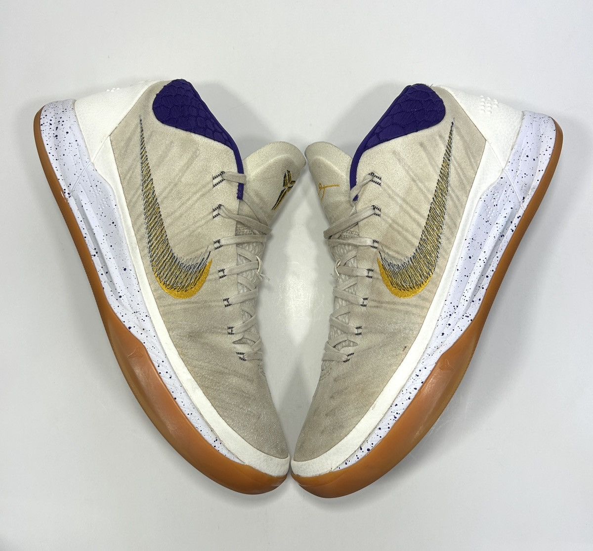 Nike Nike Kobe A.D iD Mid Lakers Home Colorway Shoes Size: 12 M Size US 12 / EU 45 - 2 Thumbnail